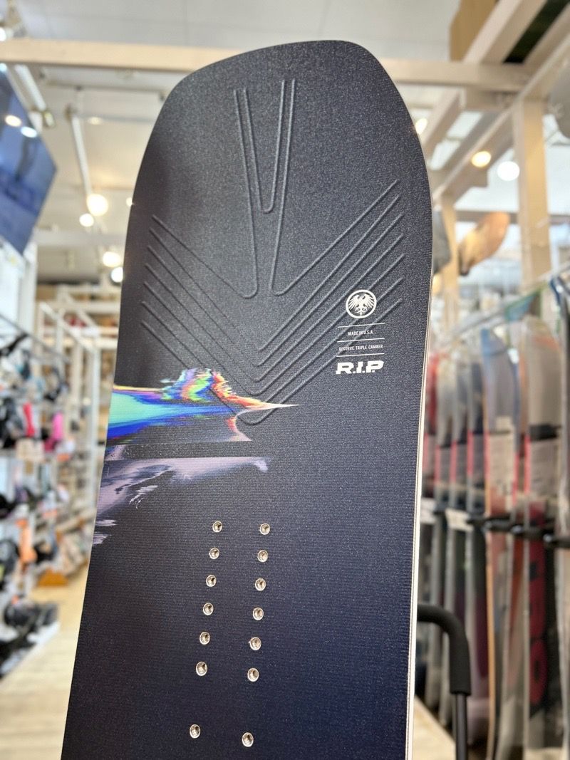 即納】メンズ スノーボード 板 型落ち 旧モデル 160cm NEVER SUMMER