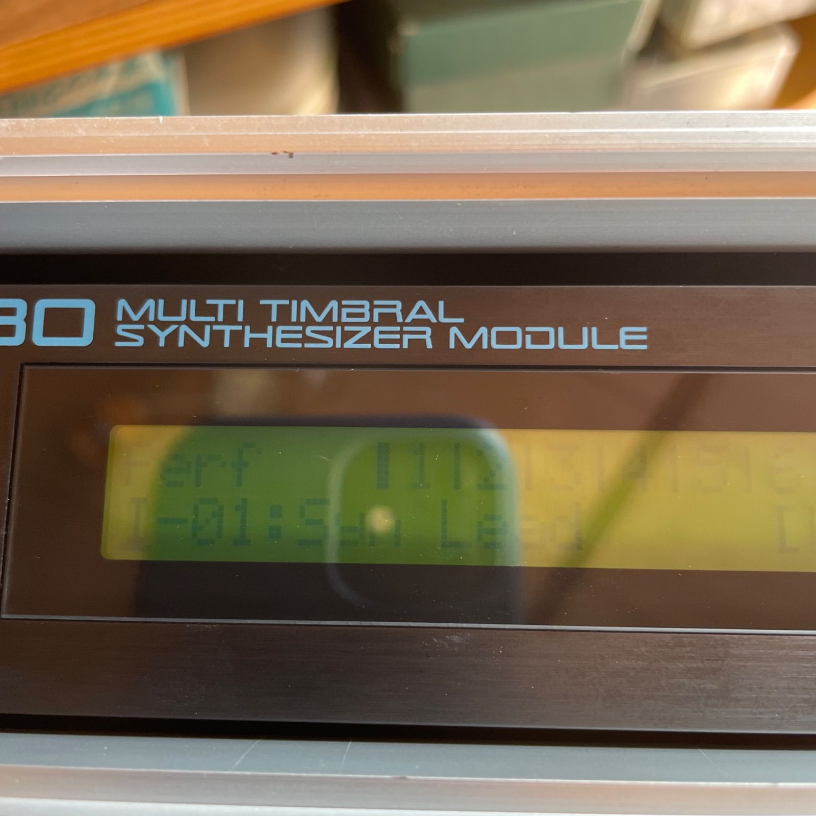 Roland JV-880 シンセサイザーモジュール ハードケース付き 【公式通販】