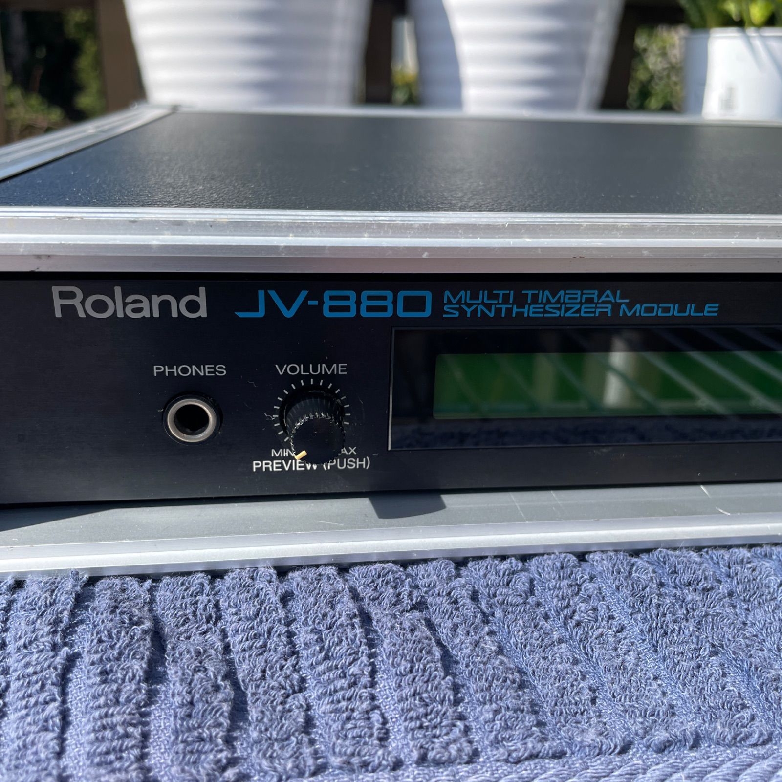 Roland JV-880 シンセサイザーモジュール ハードケース付き 【公式通販】