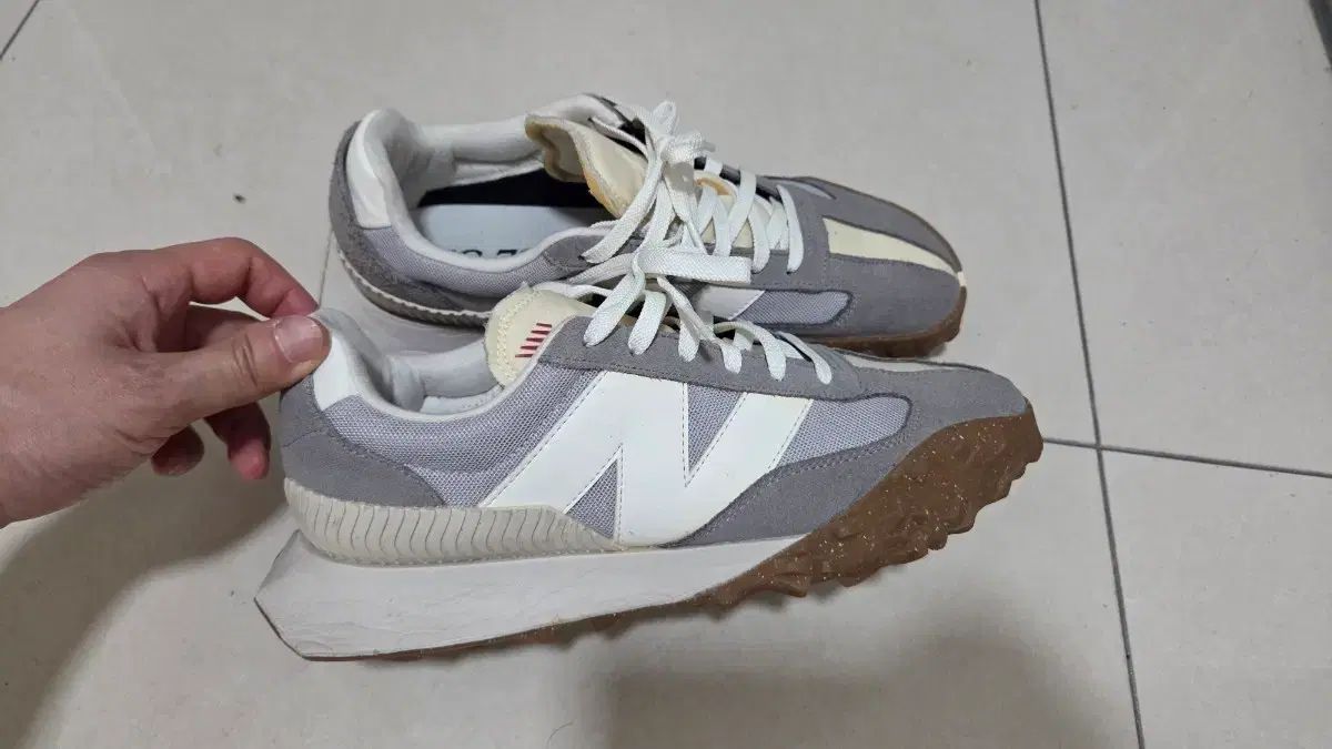 ニューバランス XC-72 スニーカー