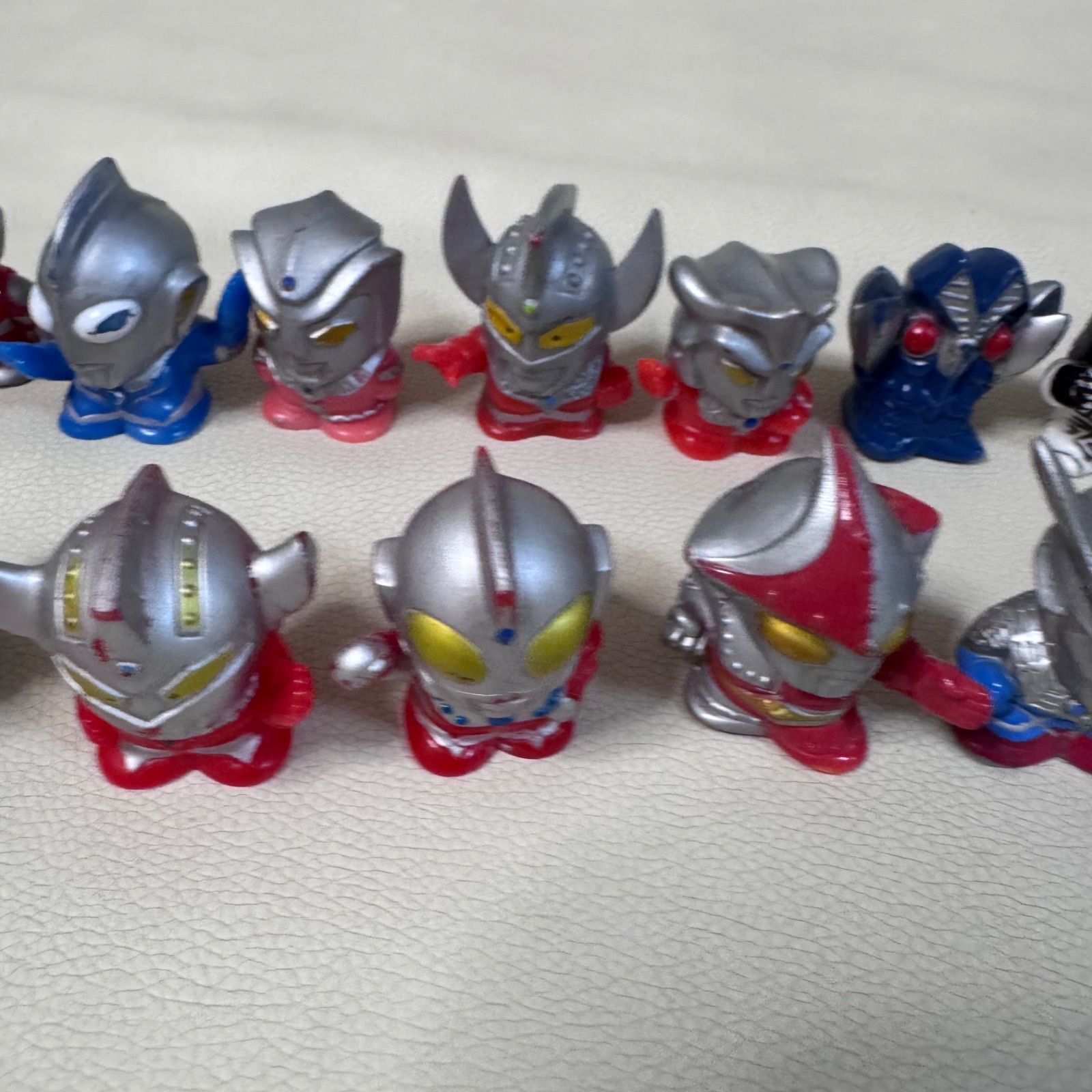 ウルトラマン ソフビ 指人形 まとめ売り - メルカリ