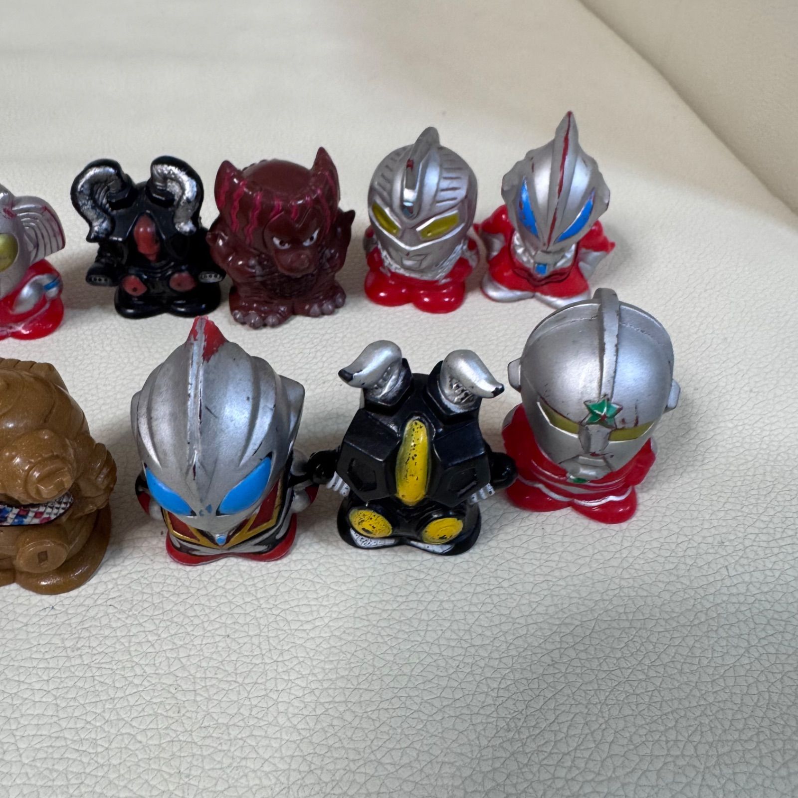 ウルトラマン ソフビ 指人形 まとめ売り - メルカリ