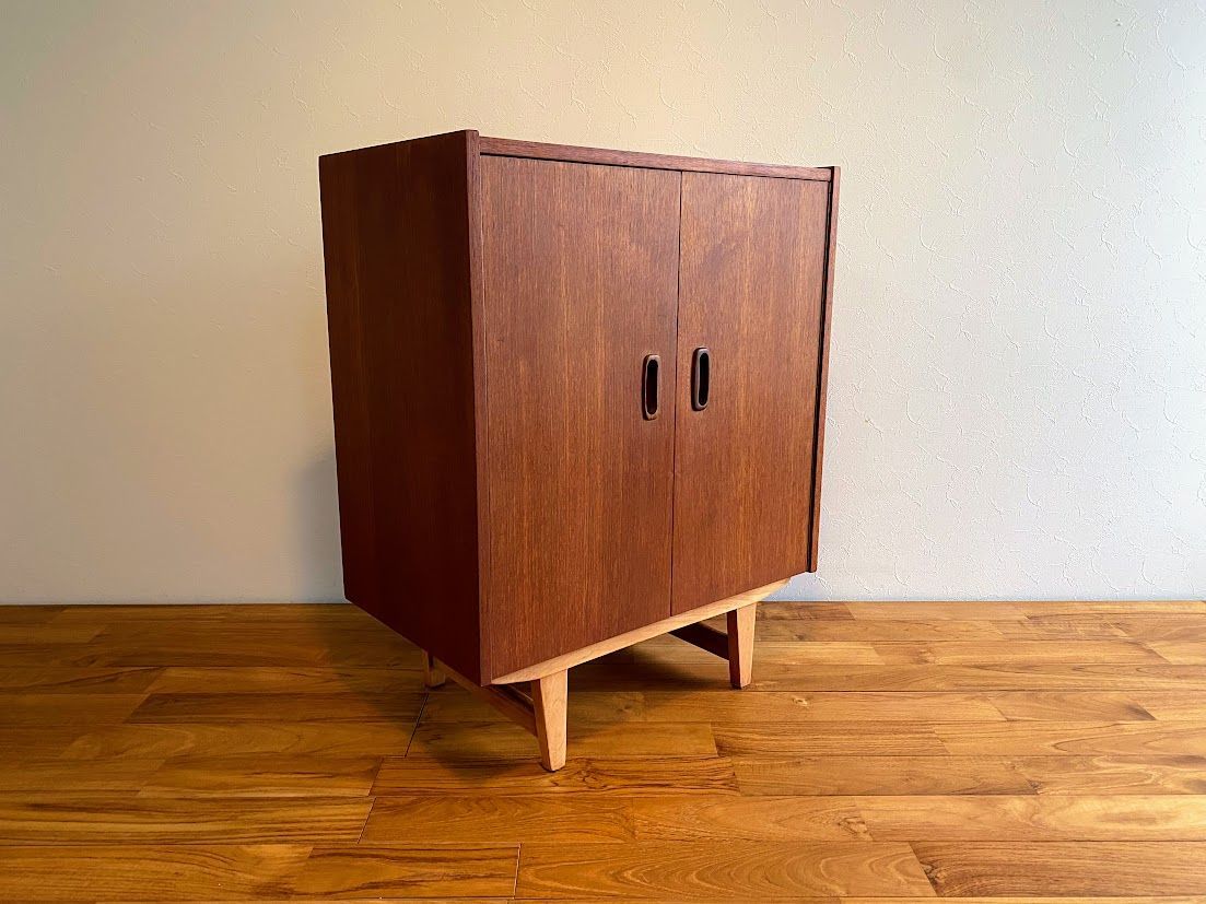 1960s ヴィンテージ イギリス チーク レコードキャビネット 仕上済