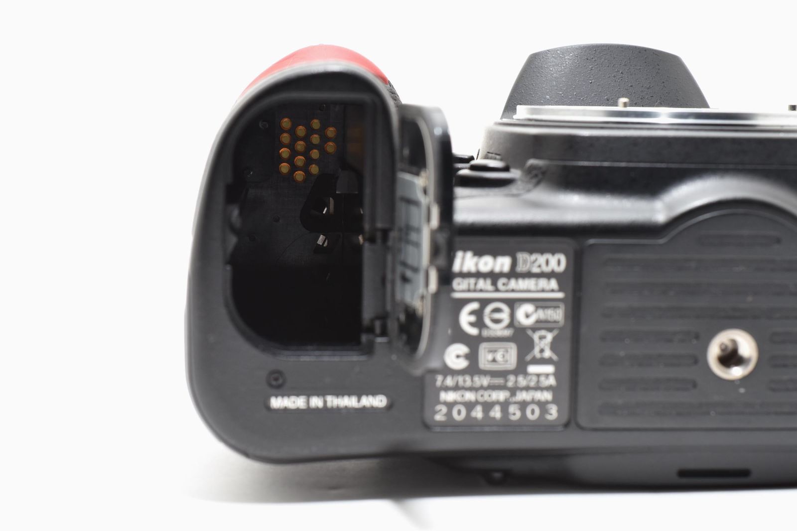 カメラ、光学機器 ☆NIKON☆D200ボディ＆付属品☆ショット数約20560