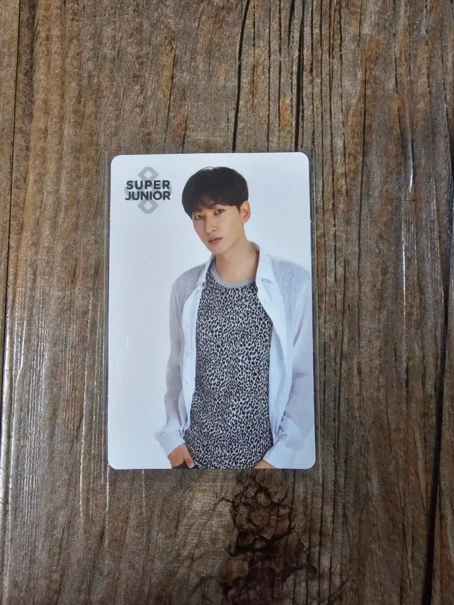 安い，大得価 SUPER JUNIOR ARTIUM ウニョク(EUNHYUK) トレカ 出品