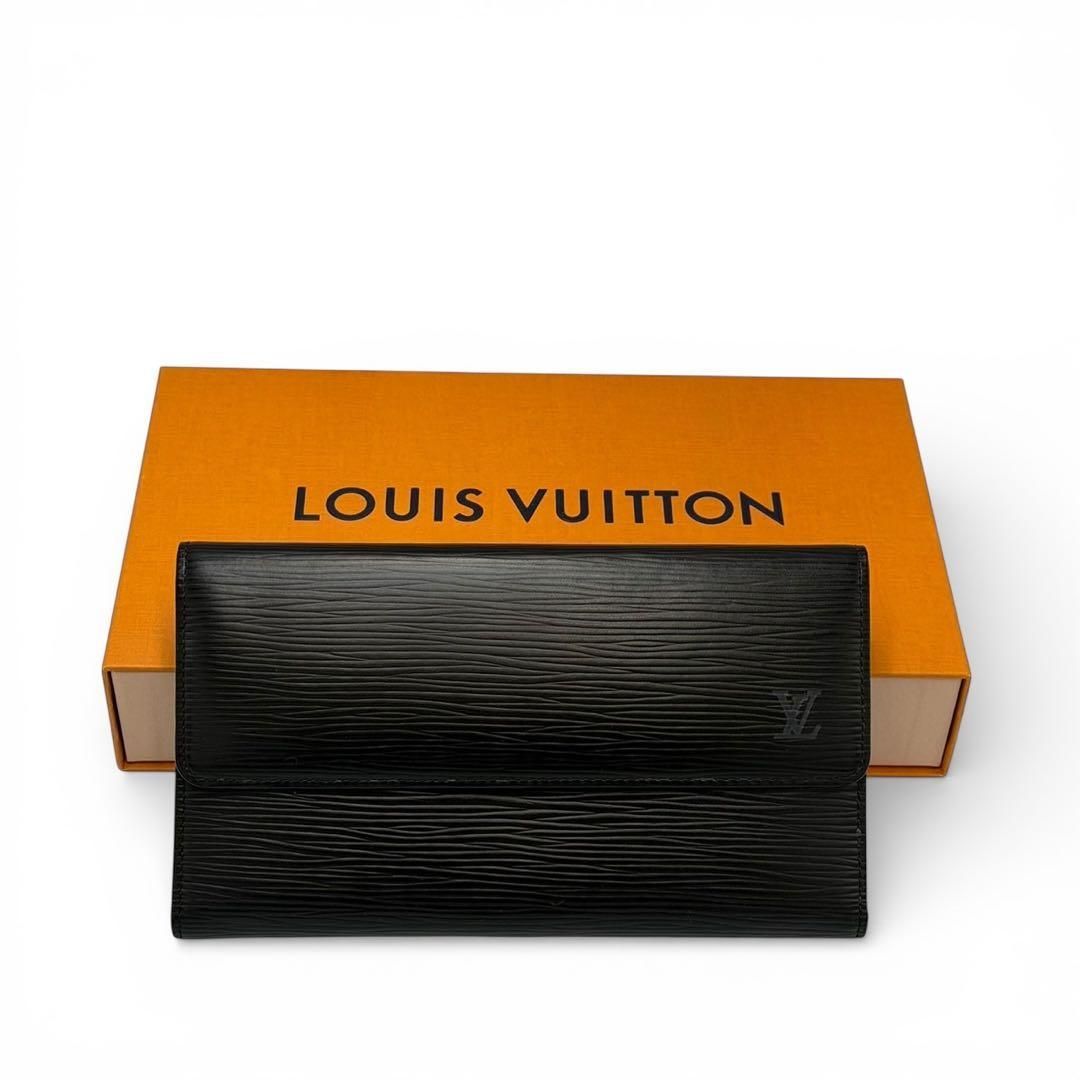 最上級極美品】ルイヴィトン ポルトフォイユ インターナショナル エピ