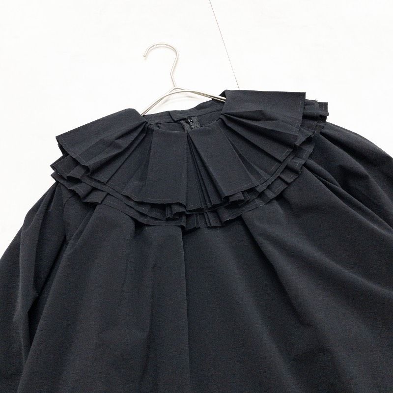 cygne シーニュ プリーツカラーブラウス lea レア トップス ボリューム