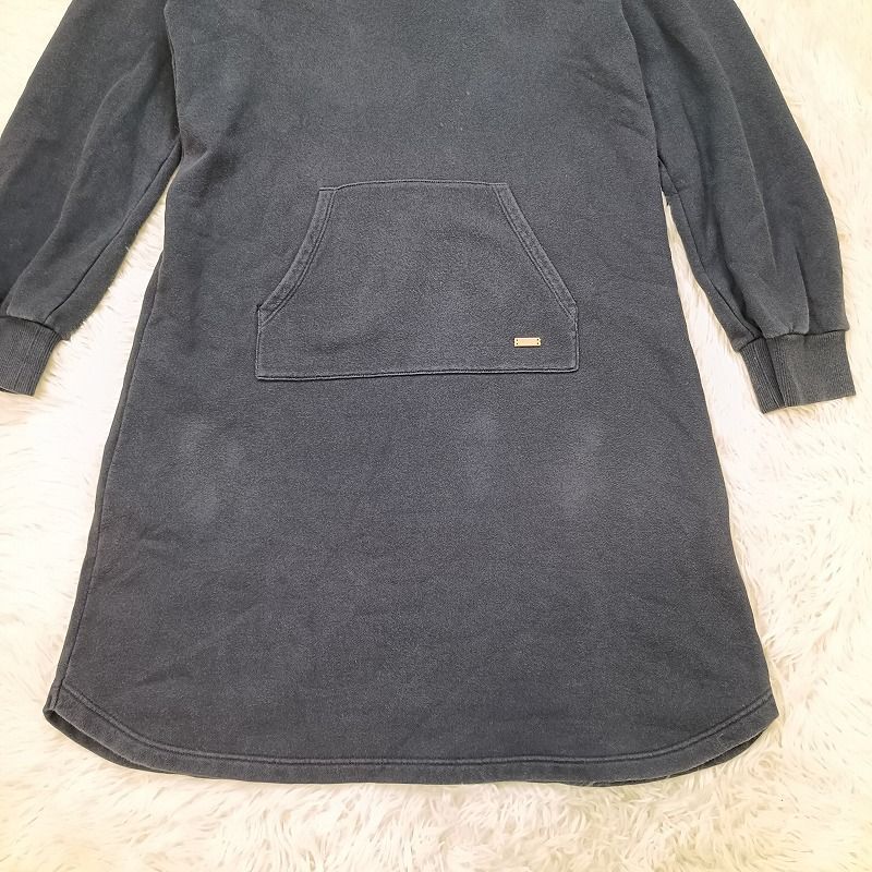 BLUE LABEL CRESTBRIDGE ブルーレーベルクレストブリッジ パーカー