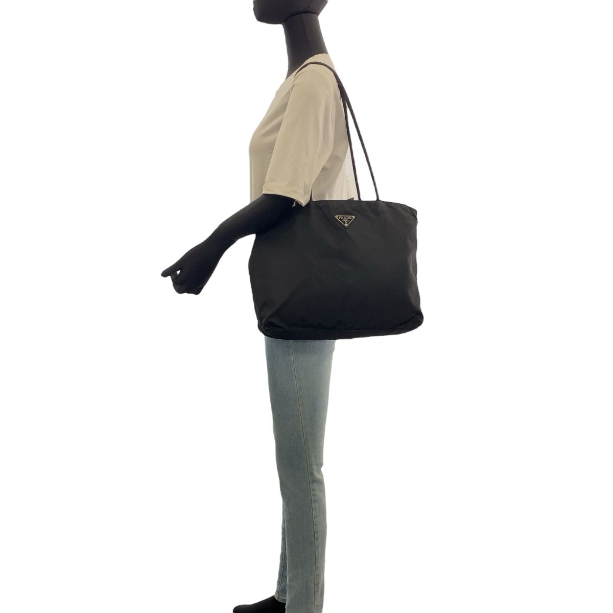 PRADA プラダ テスート 三角ロゴプレート ブラック 黒 シルバー金具 