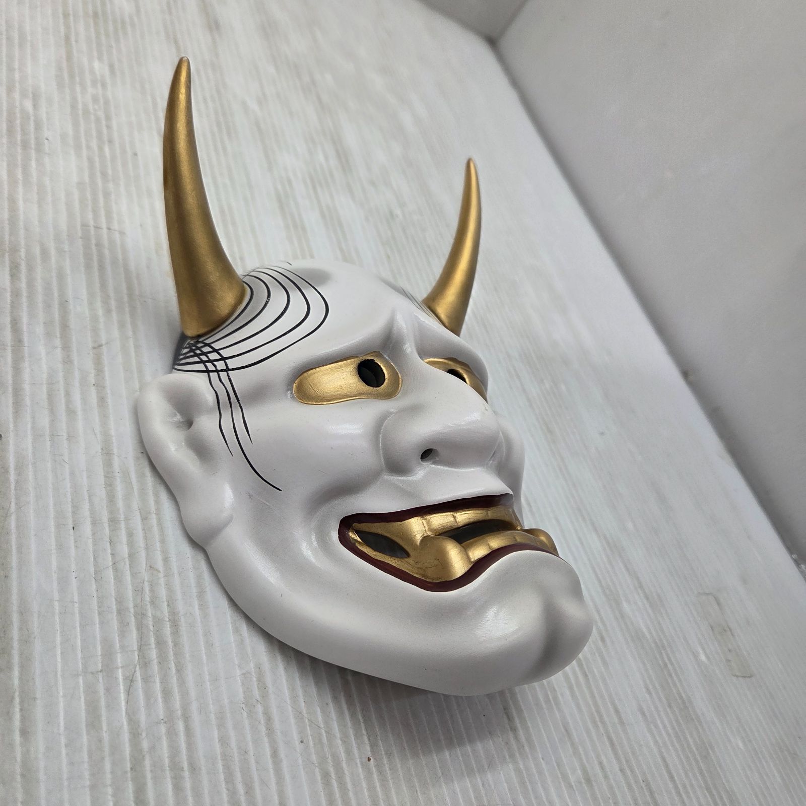 3 S02475 般若 お面 魔除け 鬼面 オブジェ 般若面 能面 壁掛け