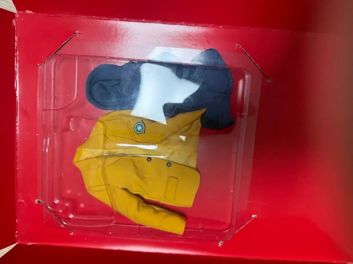 ホットトイズ スパイダーマン ホームカミング デラックス フィギュア