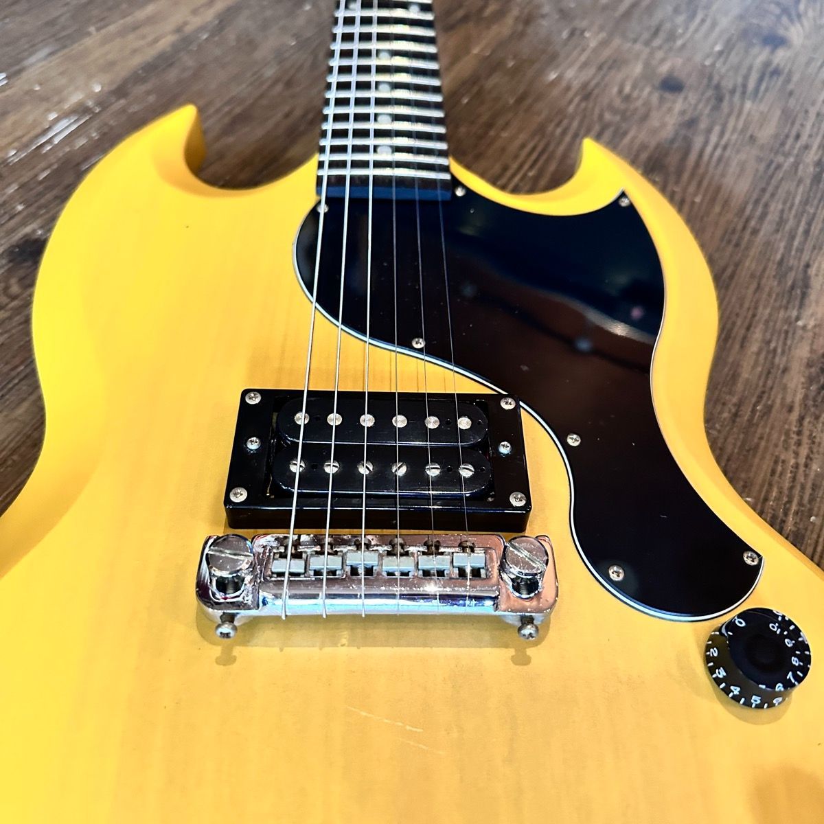 Epiphone by Gibson LIMITED MODEL SG Junior TV Yellow エピフォン