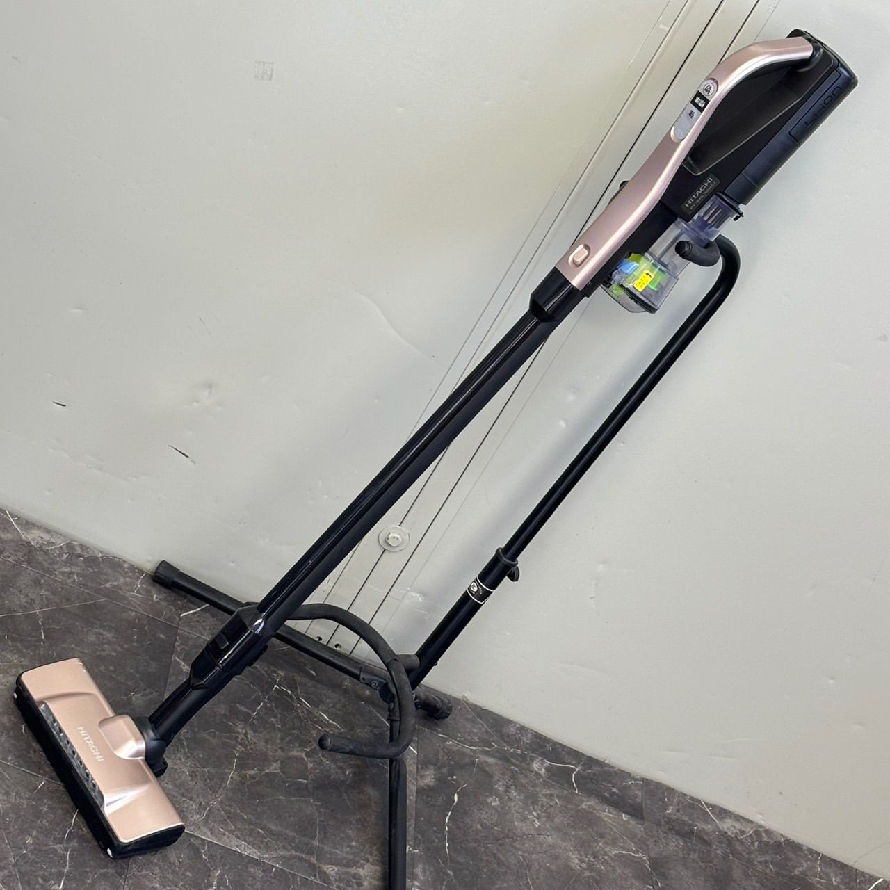 HITACHI HITACHI PV-BHL3000J コードレスクリーナー 掃除機 日立