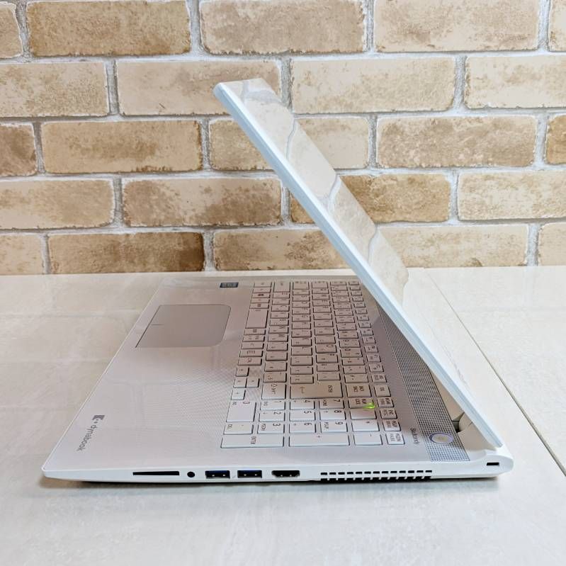 美品☘️Win11ノートパソコン❤️爆速SSD❤️Core-i3・Blu-ray オフィス付き☆爆速SSD120/第5世代Corei3高性能/ブルーレイ☆初心者OK