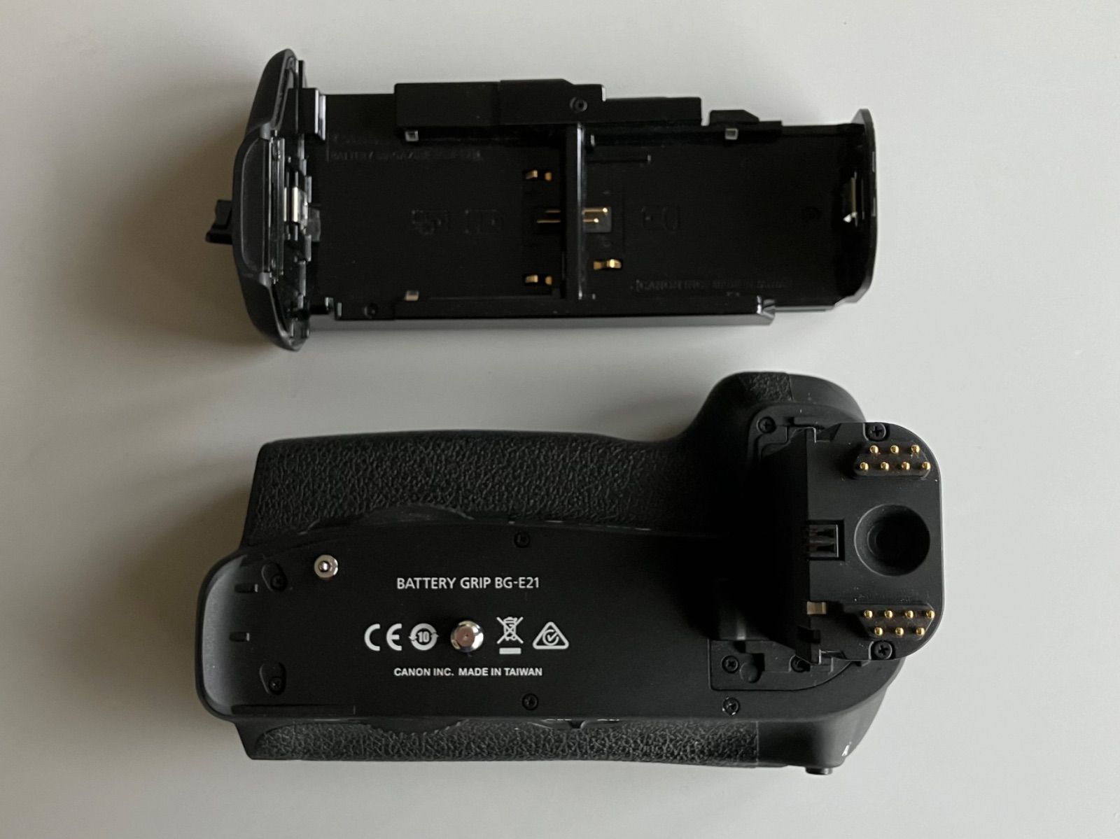 BG-E21 バッテリーグリップ canon eos 6d mark ii 専用 Canon BG-E21 Battery Grip for EOS 6D Mark II DSLR Camera 2130C001