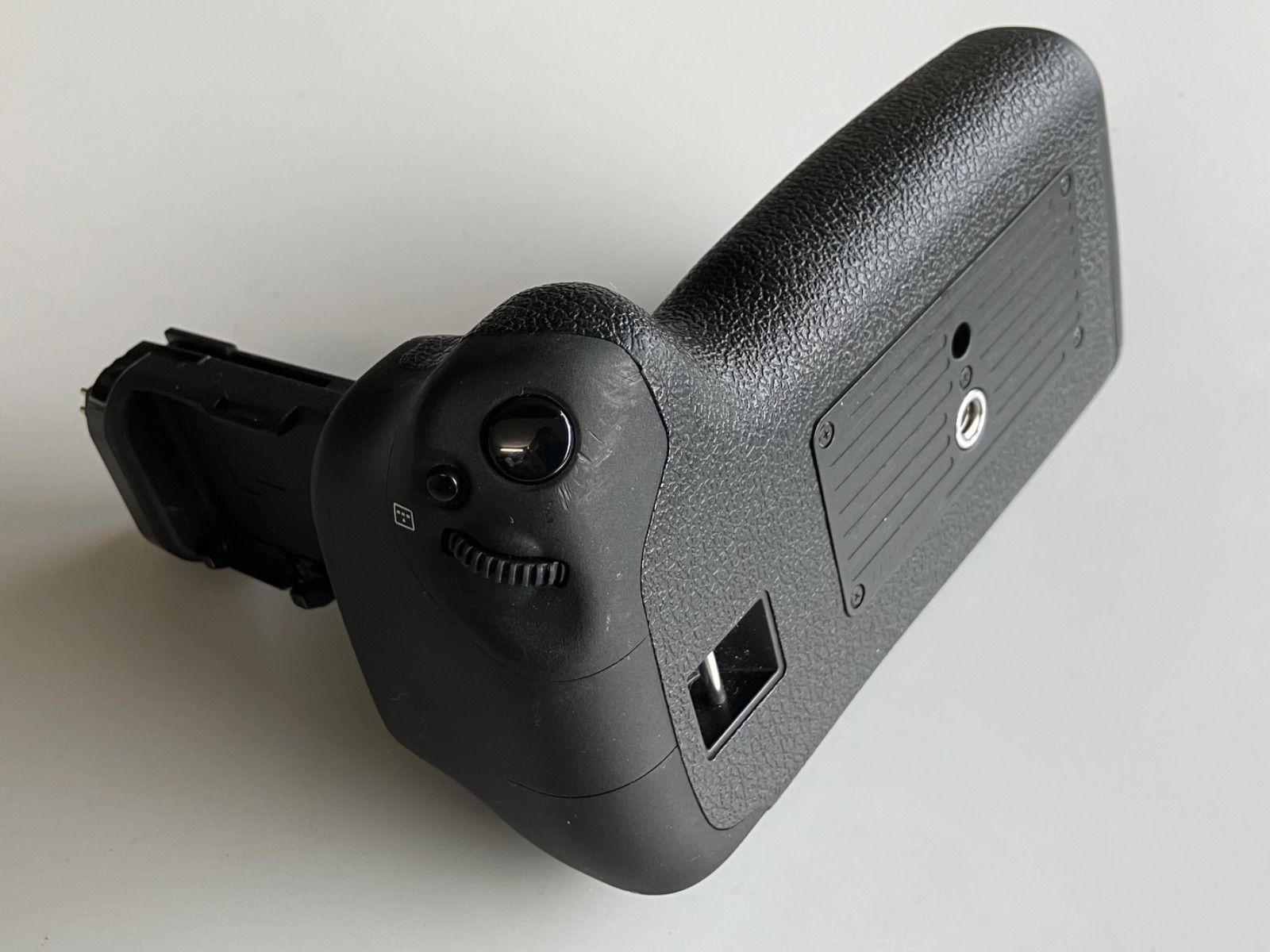 BG-E21 バッテリーグリップ canon eos 6d mark ii 専用 Amazon.com : Canon BG-E21 Battery Grip for EOS 6D Mark II