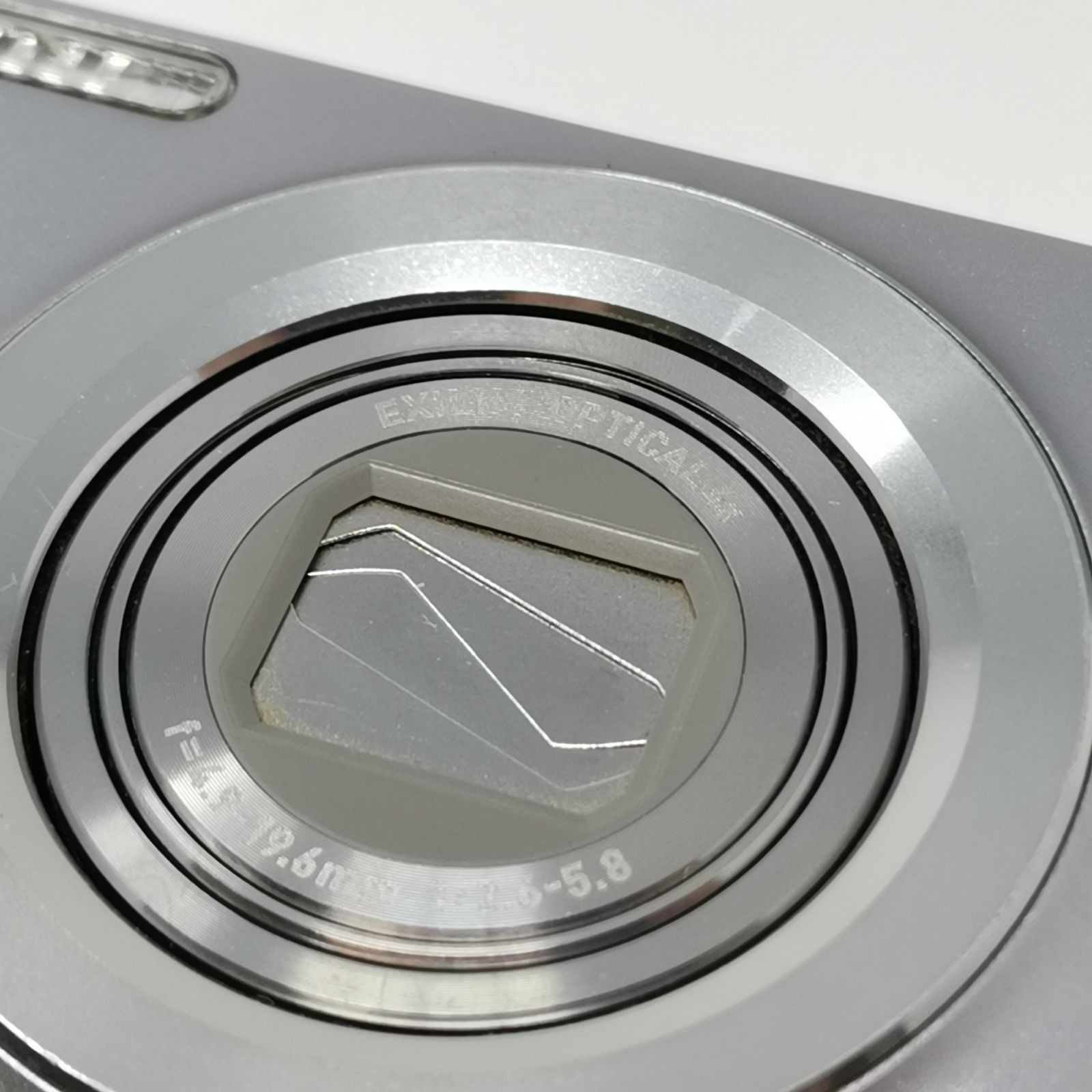 カシオ EXILIM デジカメ EX-Z200 シルバー 動作確認済み 訳あり品