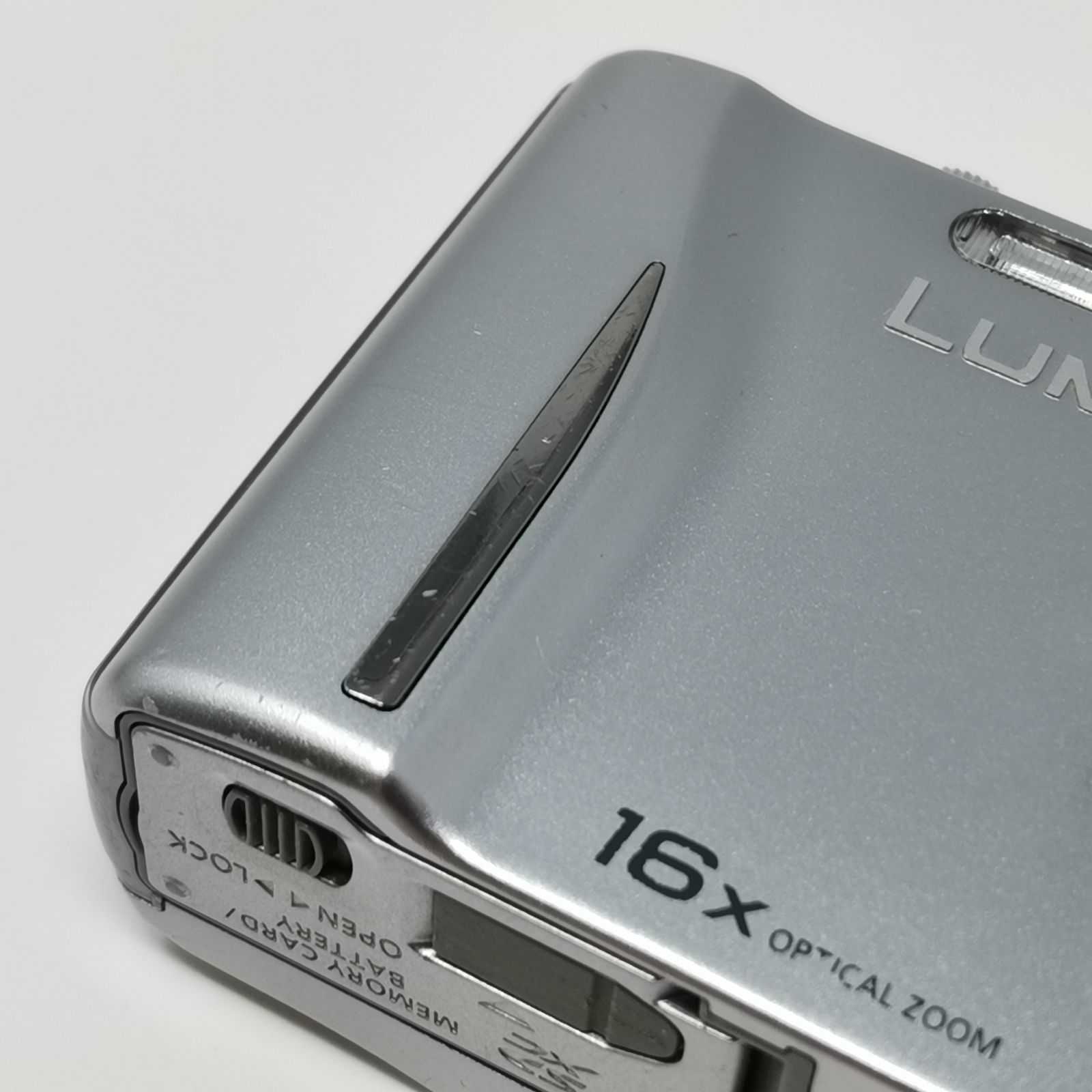 Panasonic LUMIX シルバー デジカメ ジャンク DMC-TZ18 デジタルカメラ