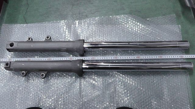 バンディット400　GK75A-124xxx　の　フロントフォーク:#1772153542
