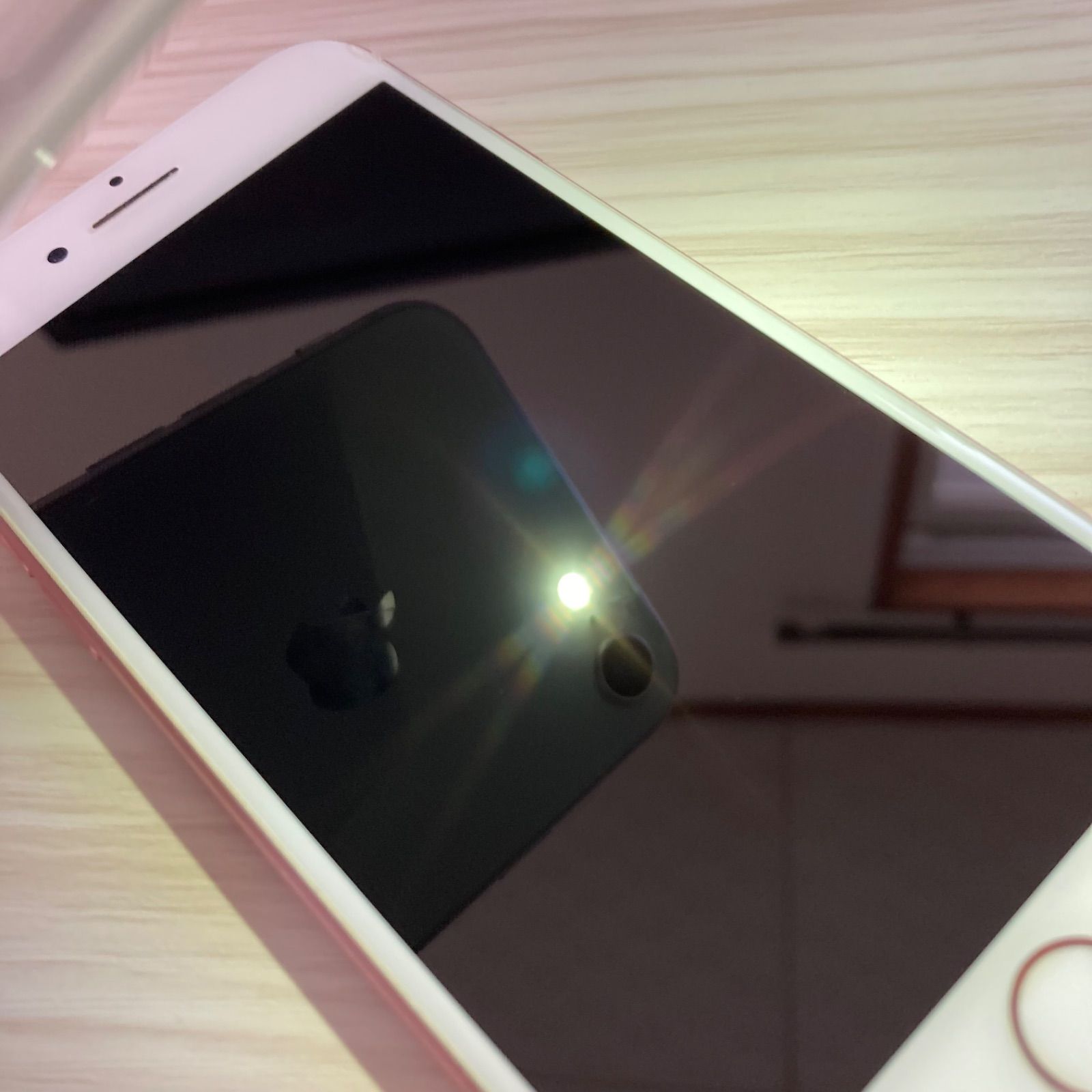 iPhone7 32GB ROSEGOLD バッテリー75% SIMフリー - メルカリ