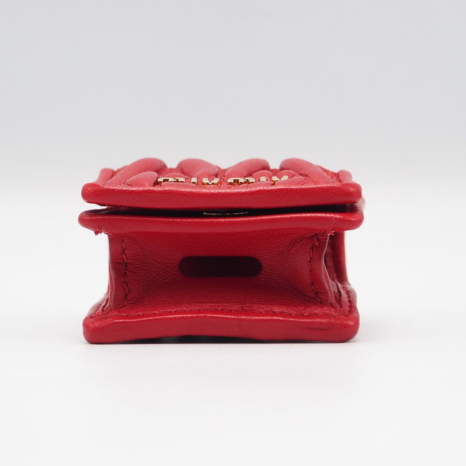 MIU MIU マテラッセ Air Pods ケース レザー レッド ミュウミュウ