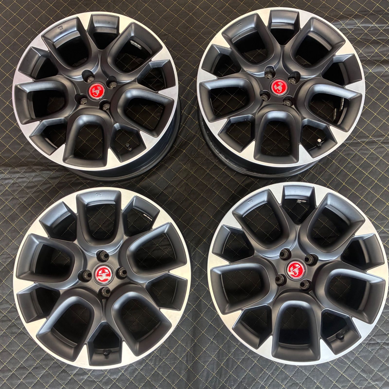 アバルト 595 695コンペ用 純正ホイール 4本セット17inch PCD98 - メルカリ