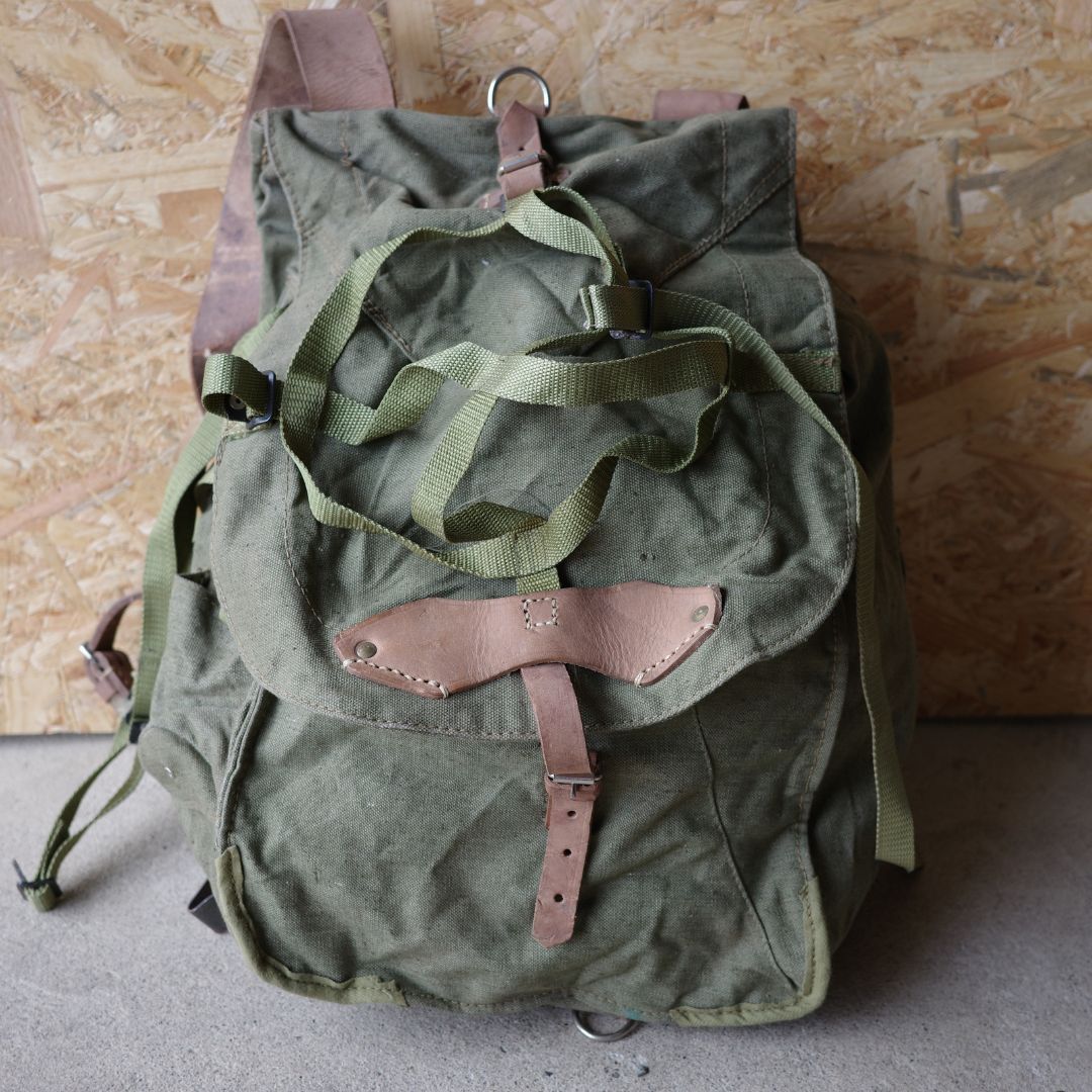 70~80s 激渋 ルーマニア軍 バックパック リュック ザック ミリタリー 
