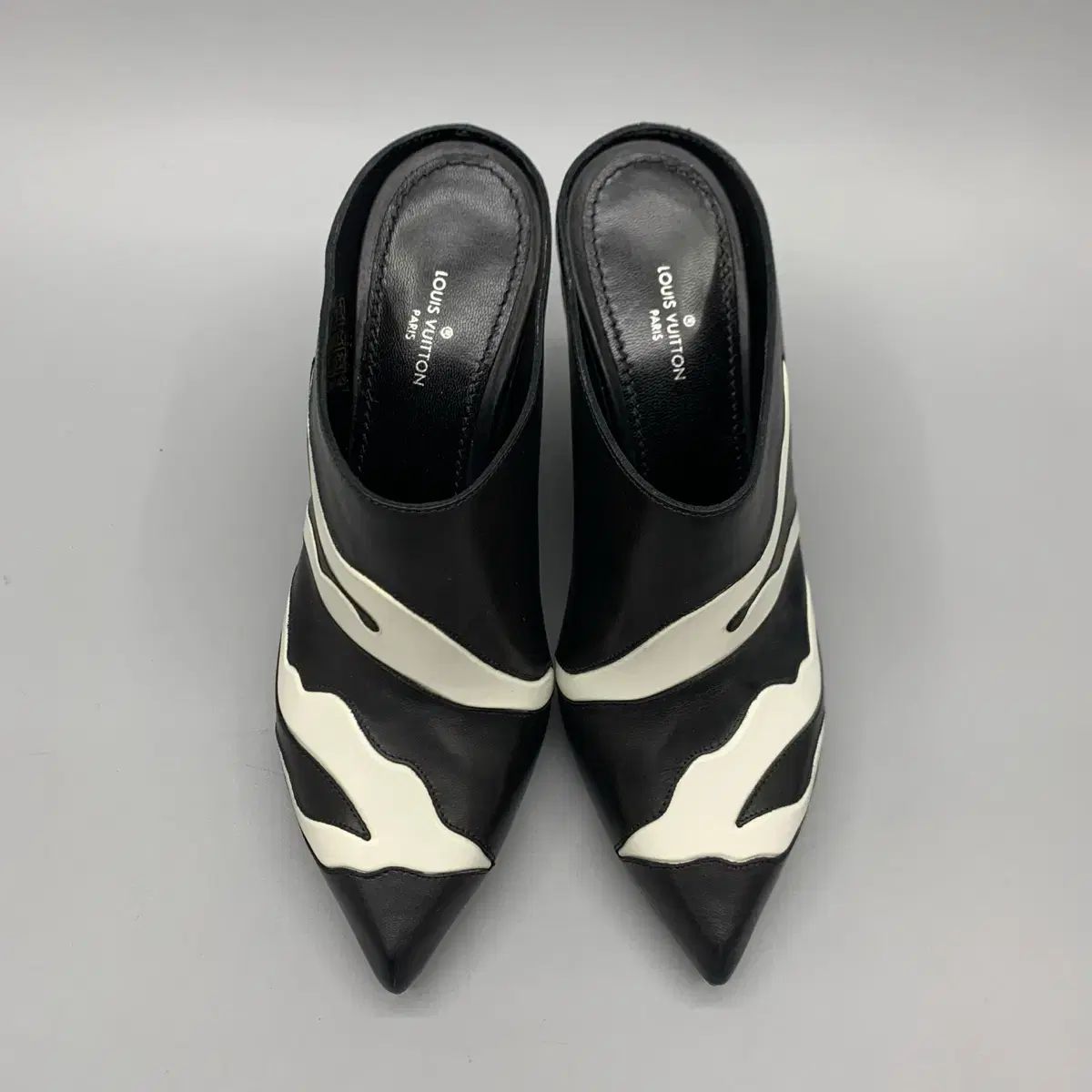 257001199 Louis Vuitton ルイヴィトン ファイアボール ミュール