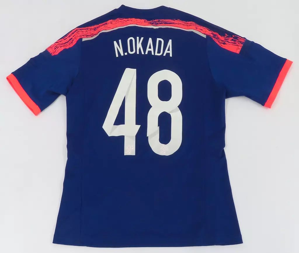 AKB48 サイン入り日本代表ユニフォーム アディダス」がAKB48仕様の日本代表ユニフォームを発売 - WWDJAPAN