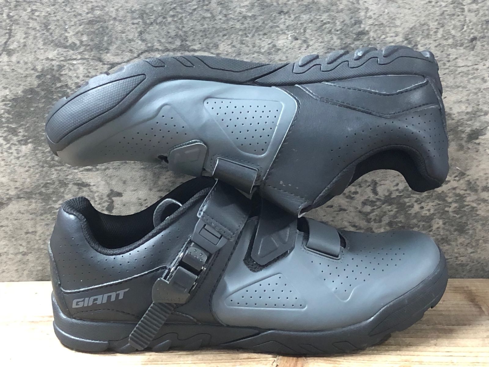 JW912 ジャイアント GIANT LINE ビンディング シューズ SPD 黒 EU44