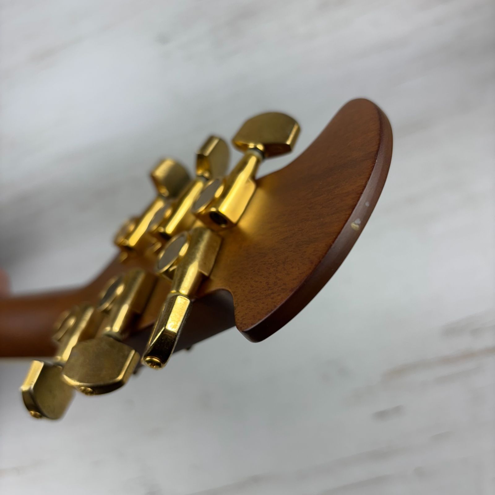 #Ovation Celebrity#オベーション#純正ハードケース付き#希少 OVATION Celebrity Deluxe CS257 純正ハードケース付き #ES1961 - メルカリ