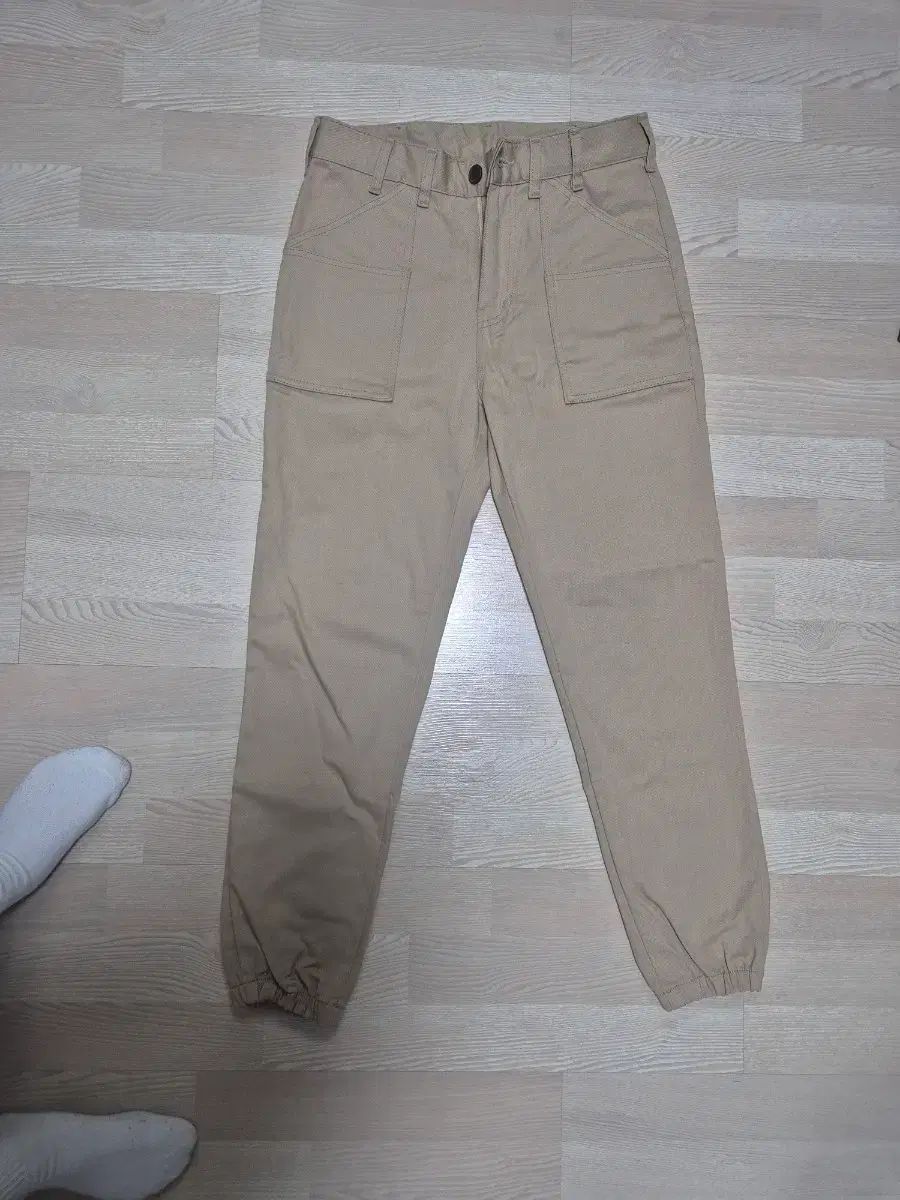 新品) 伸縮性あり コットン ジョガーパンツ