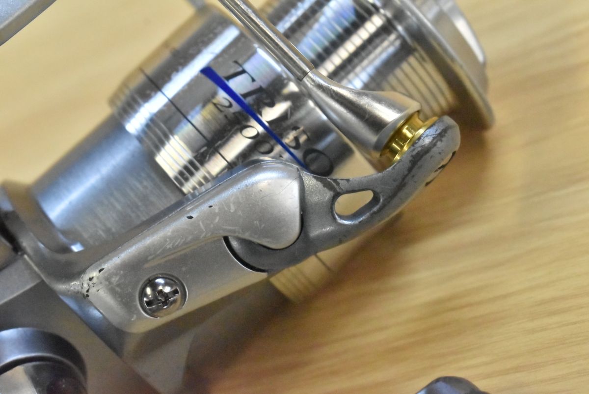 ダイワ トライソ 2500LBD スピニングリール DAIWA TRISO レバー