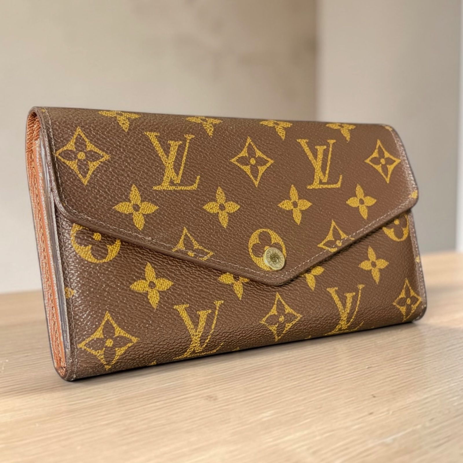 v29 ポルトフォイユ サラ 新型 Louis Vuitton ルイ ヴィトン 2つ 折り 