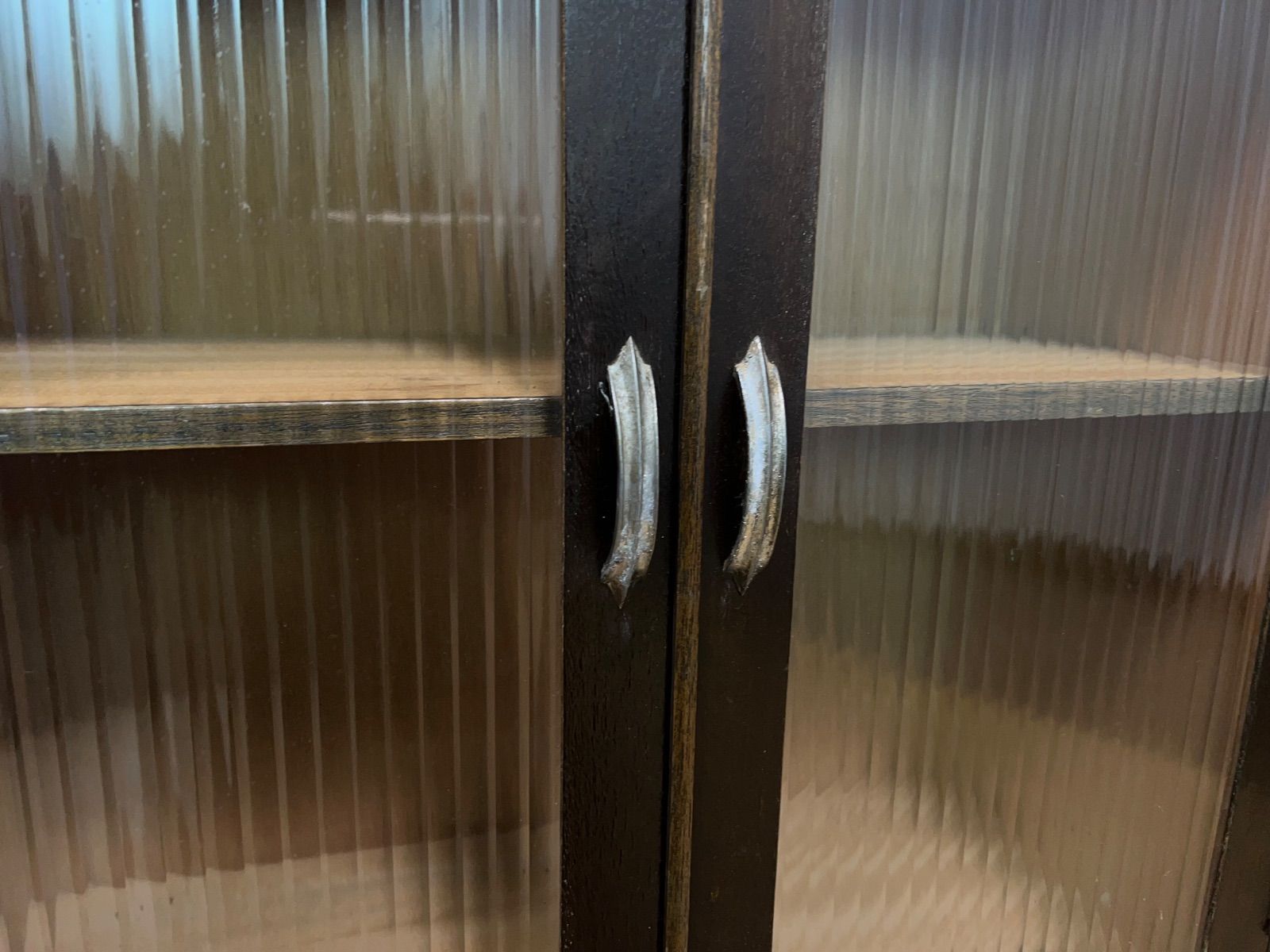 木製 ガラス棚 収納棚 レトロ家具 高さ約115.5㎝ M097 古道具