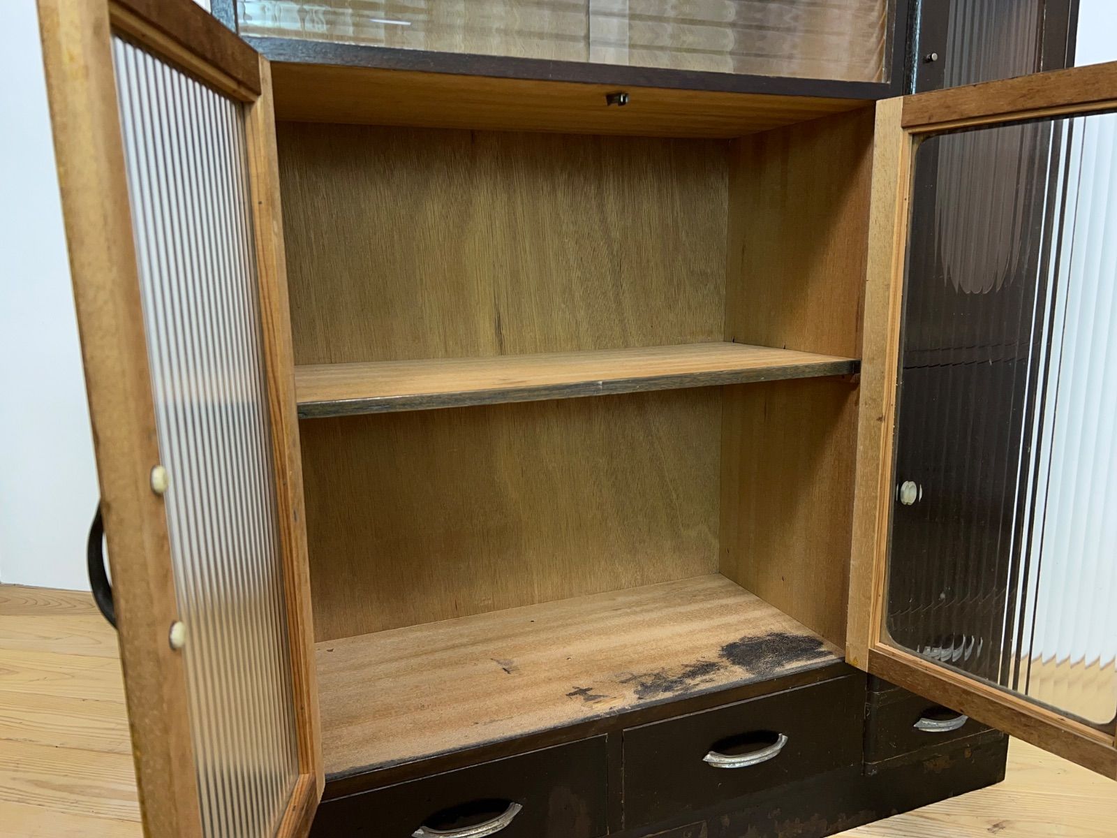 木製 ガラス棚 収納棚 レトロ家具 高さ約115.5㎝ M097 古道具