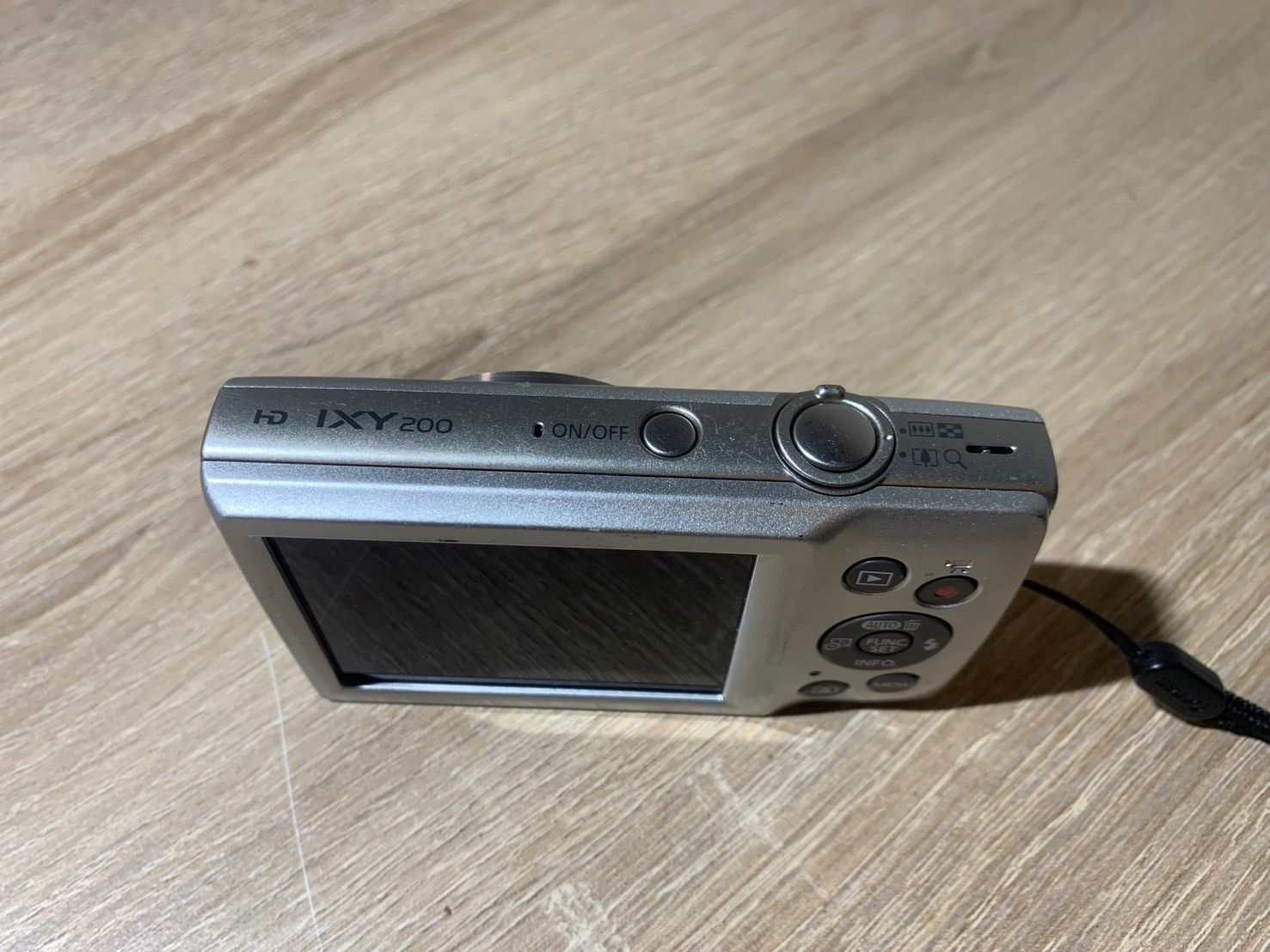 8678 Canon IXY 200 シルバー デジカメ - メルカリ