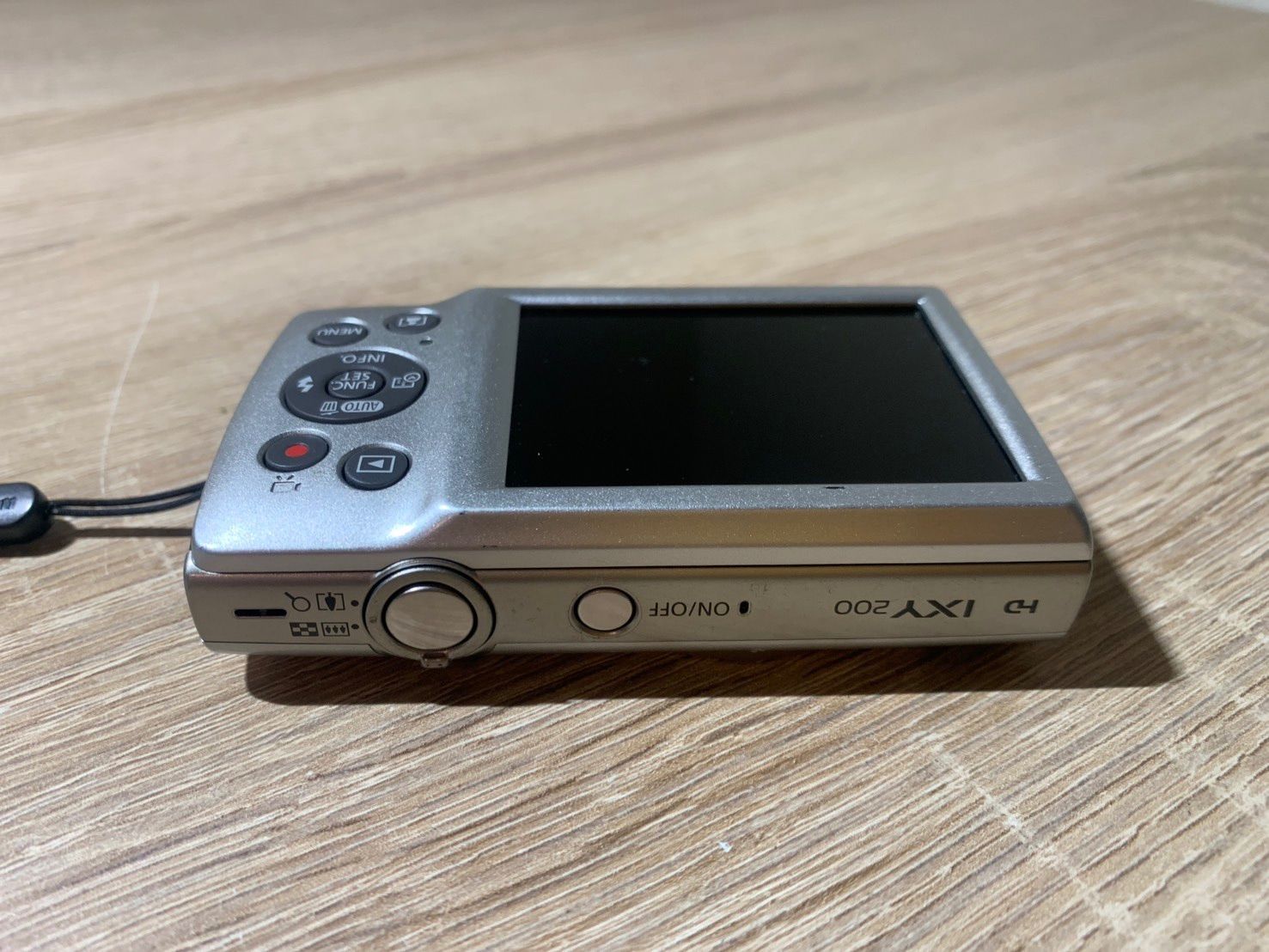 8678 Canon IXY 200 シルバー デジカメ - メルカリ