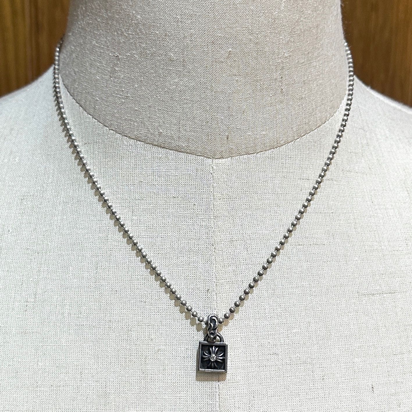 CHROME HEARTS(クロムハーツ) FRAMED CH PLUS 1DIA フレームドCHプラス