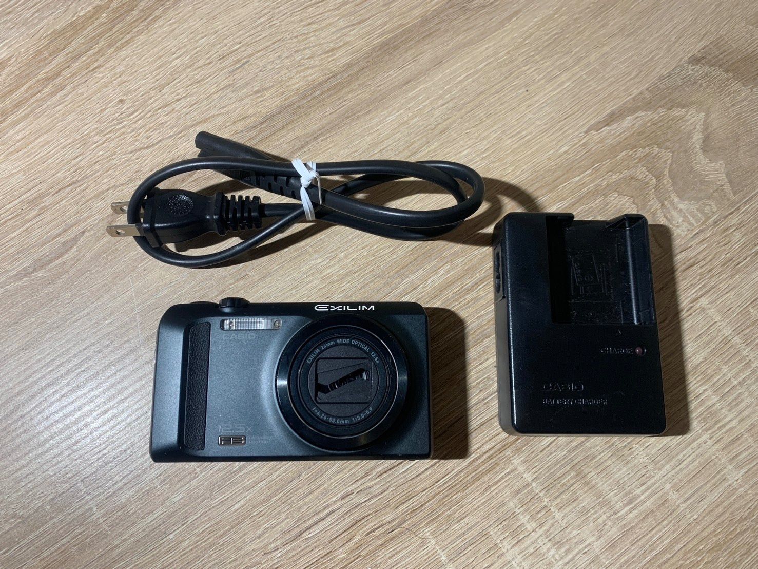 8673 Casio EXILIM EX-ZR100 ブラック デジカメ ジャンク品 - メルカリ