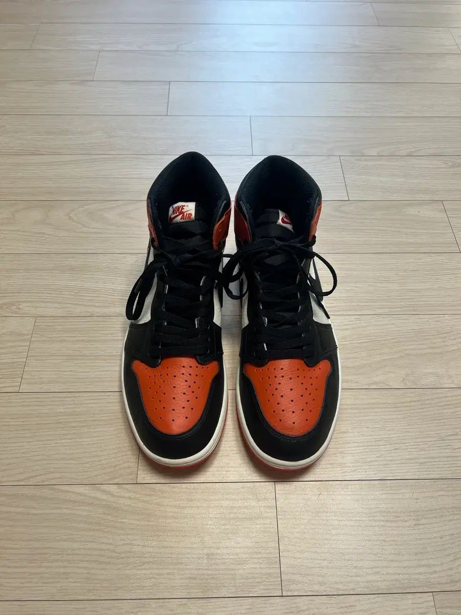 295 ジョーダン 1 レトロ ハイ OG シャッタード バックボード