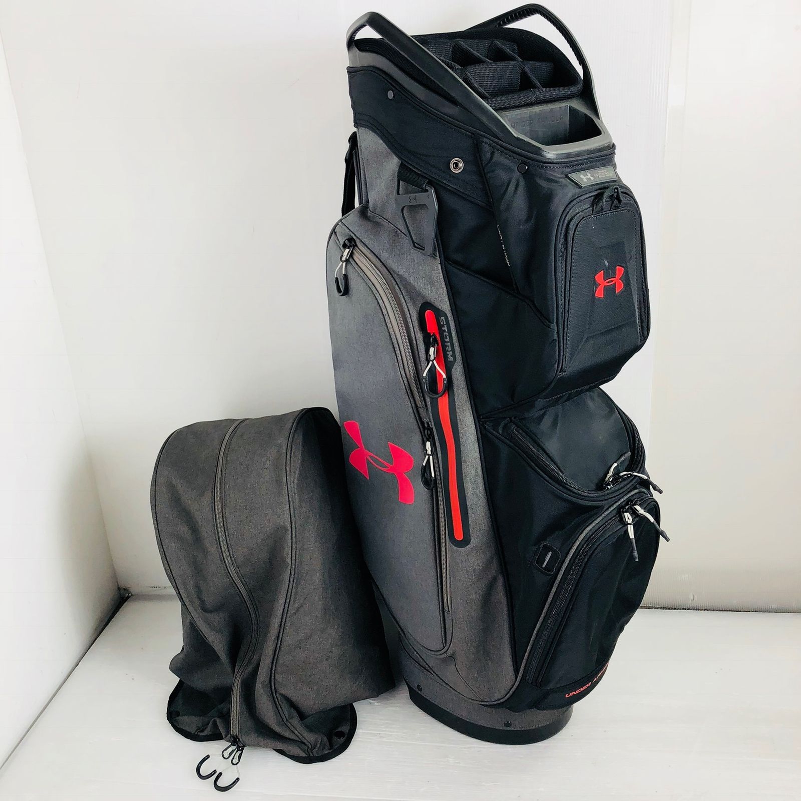 UNDER ARMOUR アンダーアーマー SUN MOUNTAIN サンマウンテン Wネーム 10.5型 14分割 ブラック キャディバッグ ゴルフバッグ ゴルフ 初心者 入門
