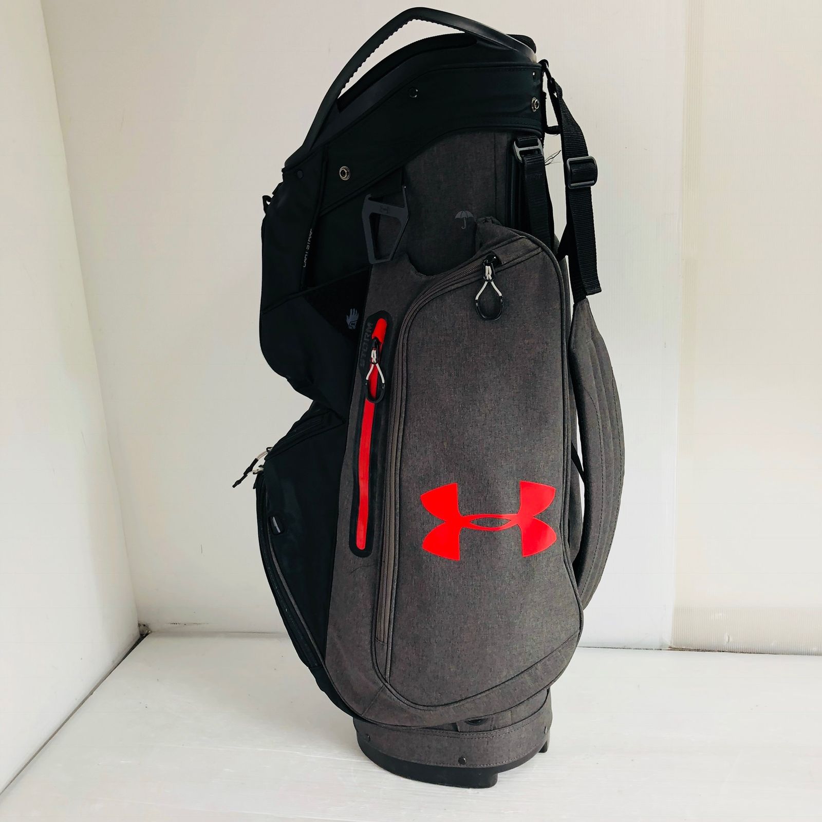  UNDER ARMOUR アンダーアーマー SUN MOUNTAIN サンマウンテン Wネーム 10.5型 14分割 ブラック キャディバッグ ゴルフバッグ ゴルフ 初心者 入門 トレーニング用品 ゴルフバッグ キャディバッグ ゴルフ