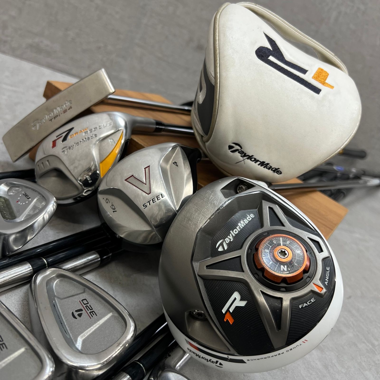 テーラーメイド メンズゴルフ クラブセット 13本 右利き用 TaylorMade 