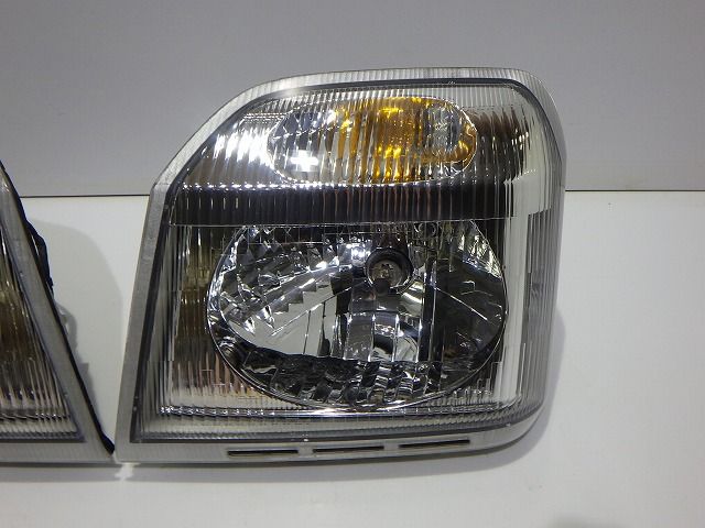 三菱　ミニキャブバン　U61V ヘッドライト左右セット ミニキャブ U61V ヘッドライト左右 汚れ 【公式通販】