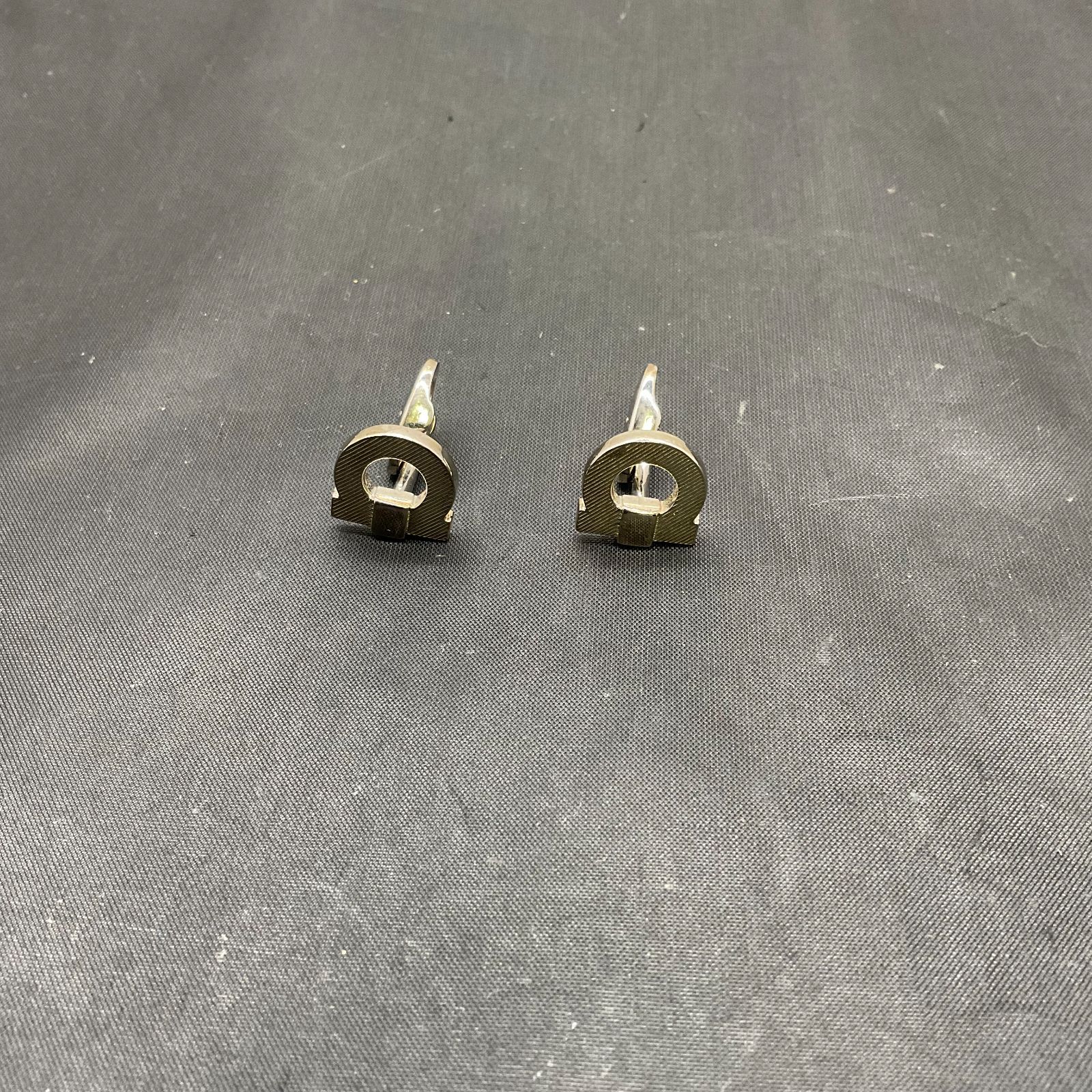 サルヴァトーレフェラガモ カフスボタン B25060279 - メルカリ