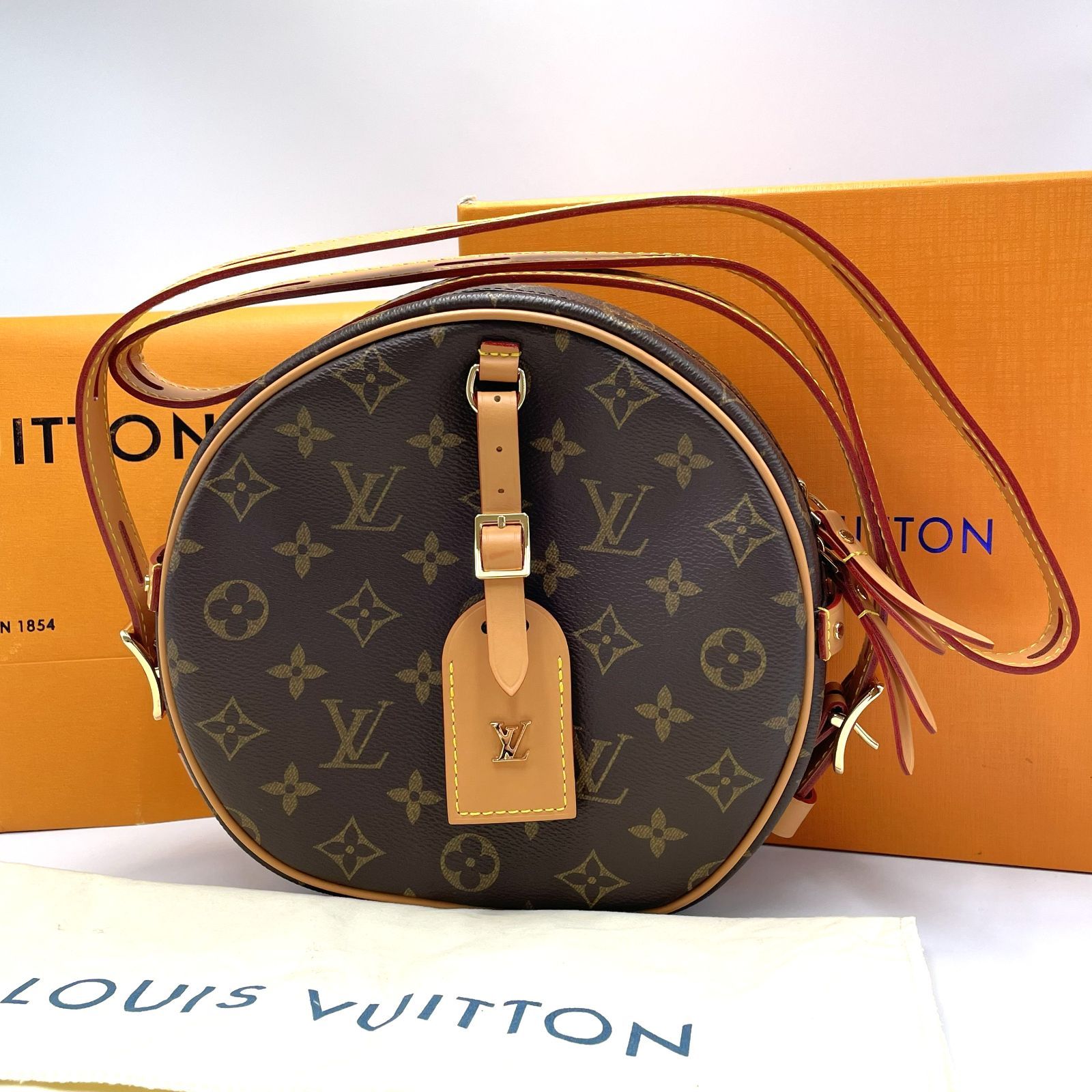 ころんと可愛い、主役級ラウンドバッグ】LOUIS VUITTON ルイヴィトン 