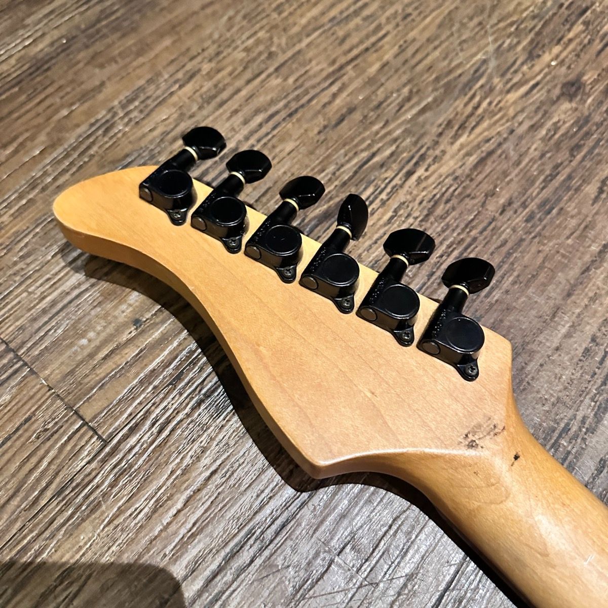 Fernandes SFR-50 Electric Guitar エレキギター フェルナンデス
