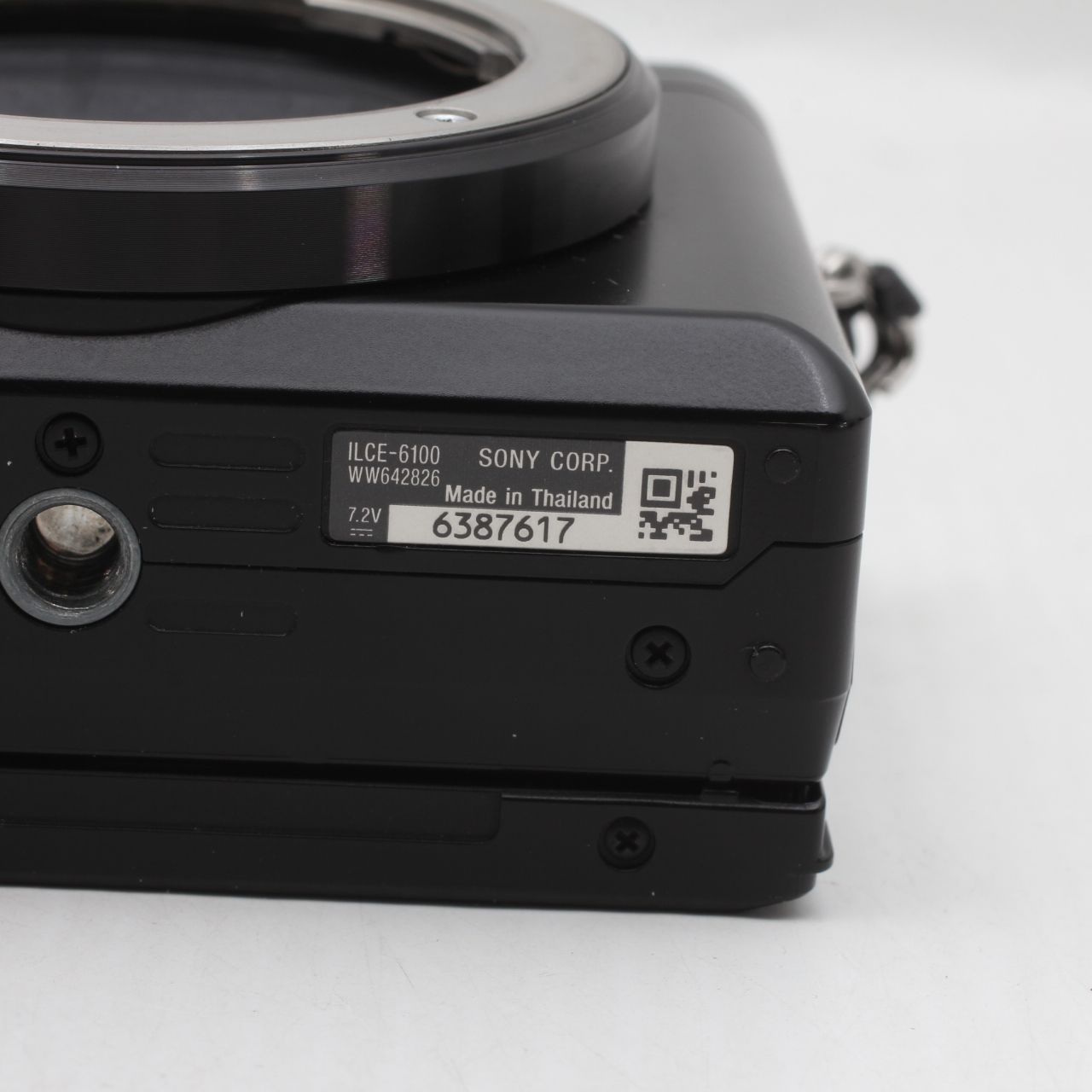 美品】SONY ソニー ミラーレス一眼 α6100 ダブルズームレンズキット 