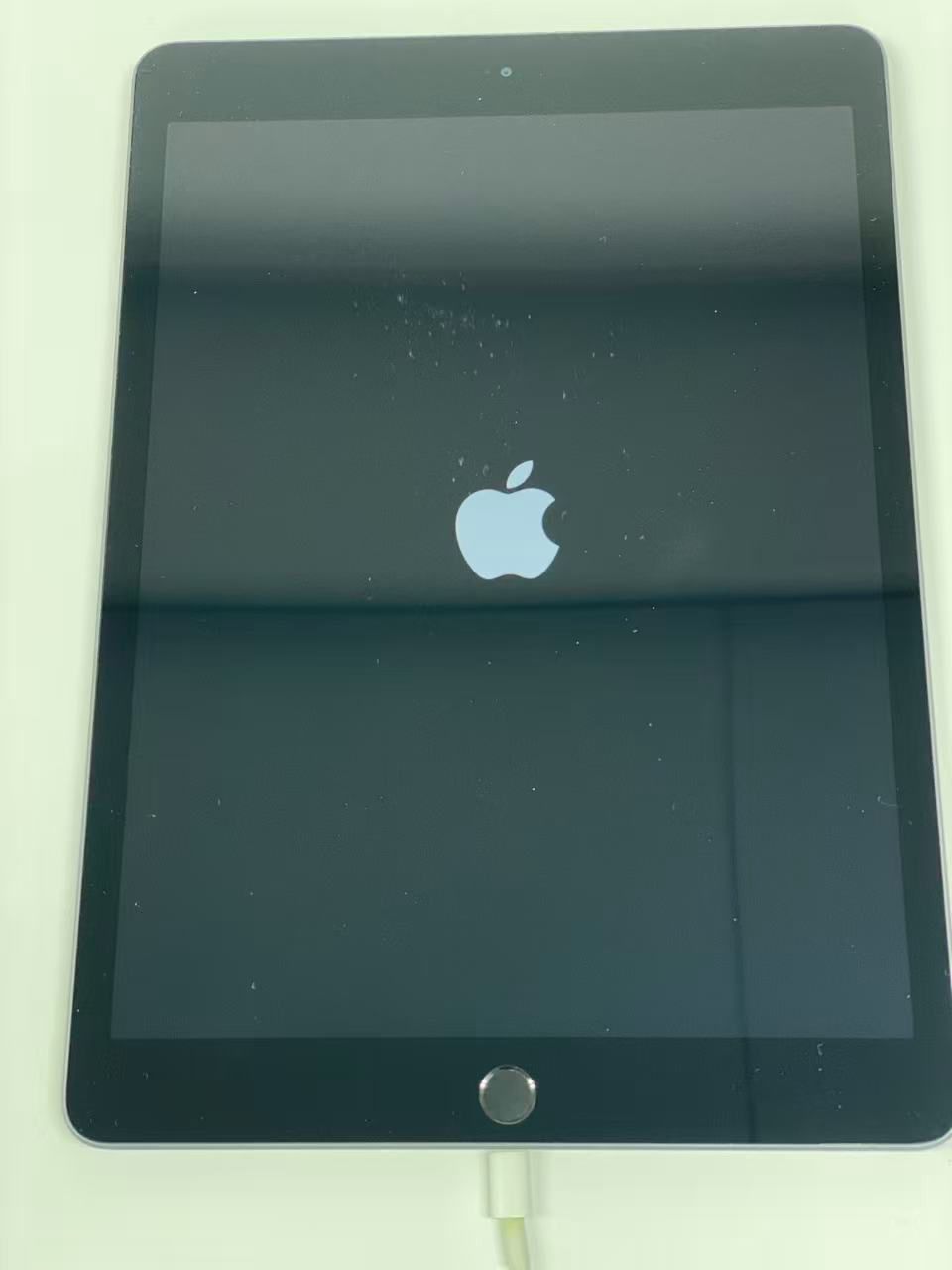 iPad 第7世代 128GB スペースグレイ ジャンク - メルカリ